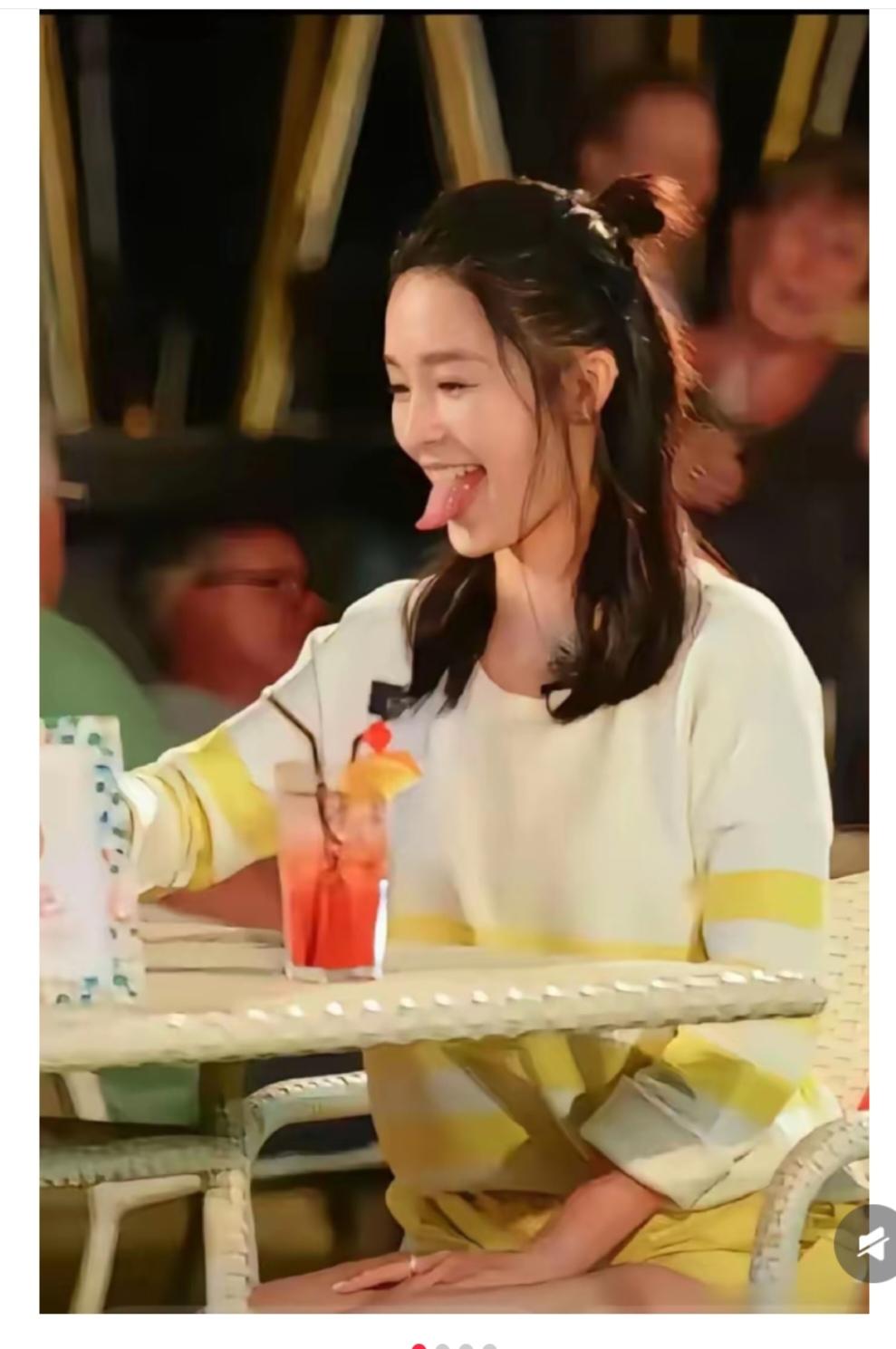 李沁，好可爱呀。