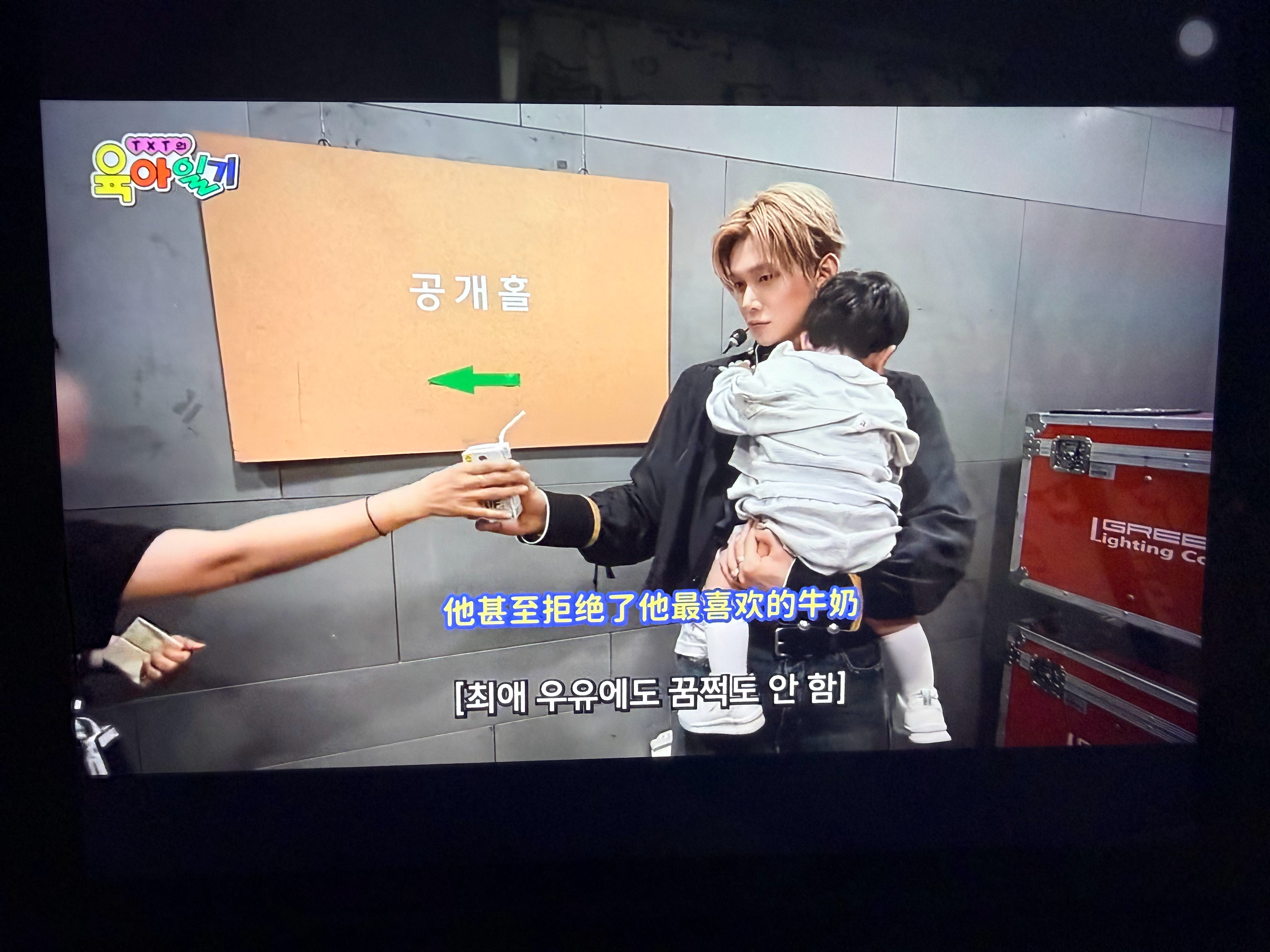 怎么哭起来都这么可爱 