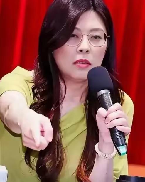 郑丽文那句“不稀罕大陆市场”一出，我真是被气笑了。这就好比一边把碗里的肉吃干抹净