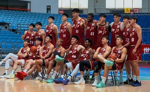 新赛季稠州 11 人轮换基本锁定，只剩一席待定

    只要没人受伤，浙江稠州