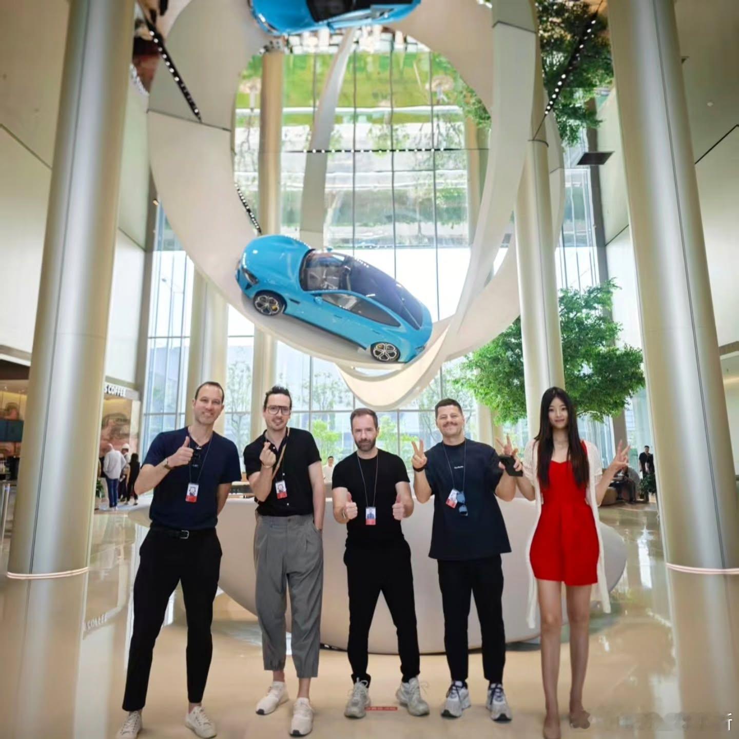 前保时捷 Taycan 设计师 Fabian Schmölz 加盟小米汽车，担任