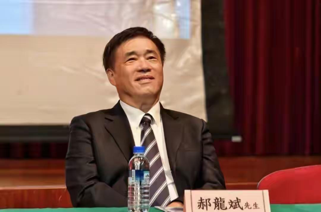 郝龙斌要求大陆承诺：只要台湾不“独立”，大陆就不会对台动用“武力”。
 
说白了