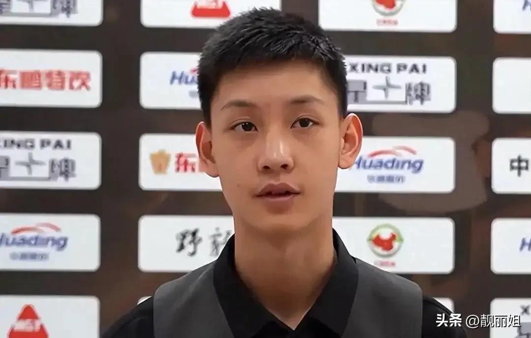 以少年斯诺克王信伯为例
自己选的路，可不可以后悔——以少年斯诺克王信伯为例
 