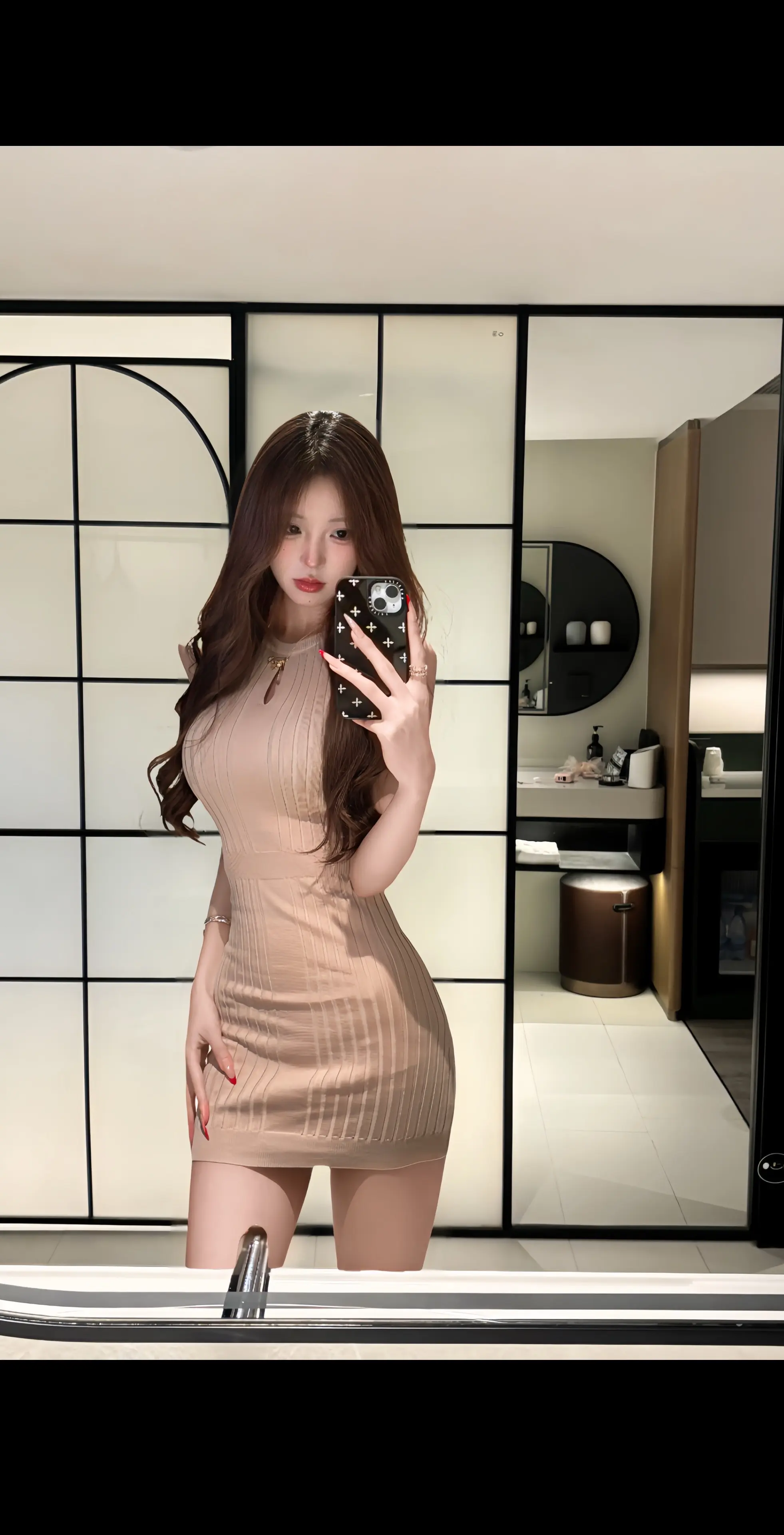 做不到自卑 你现女友根本不如我