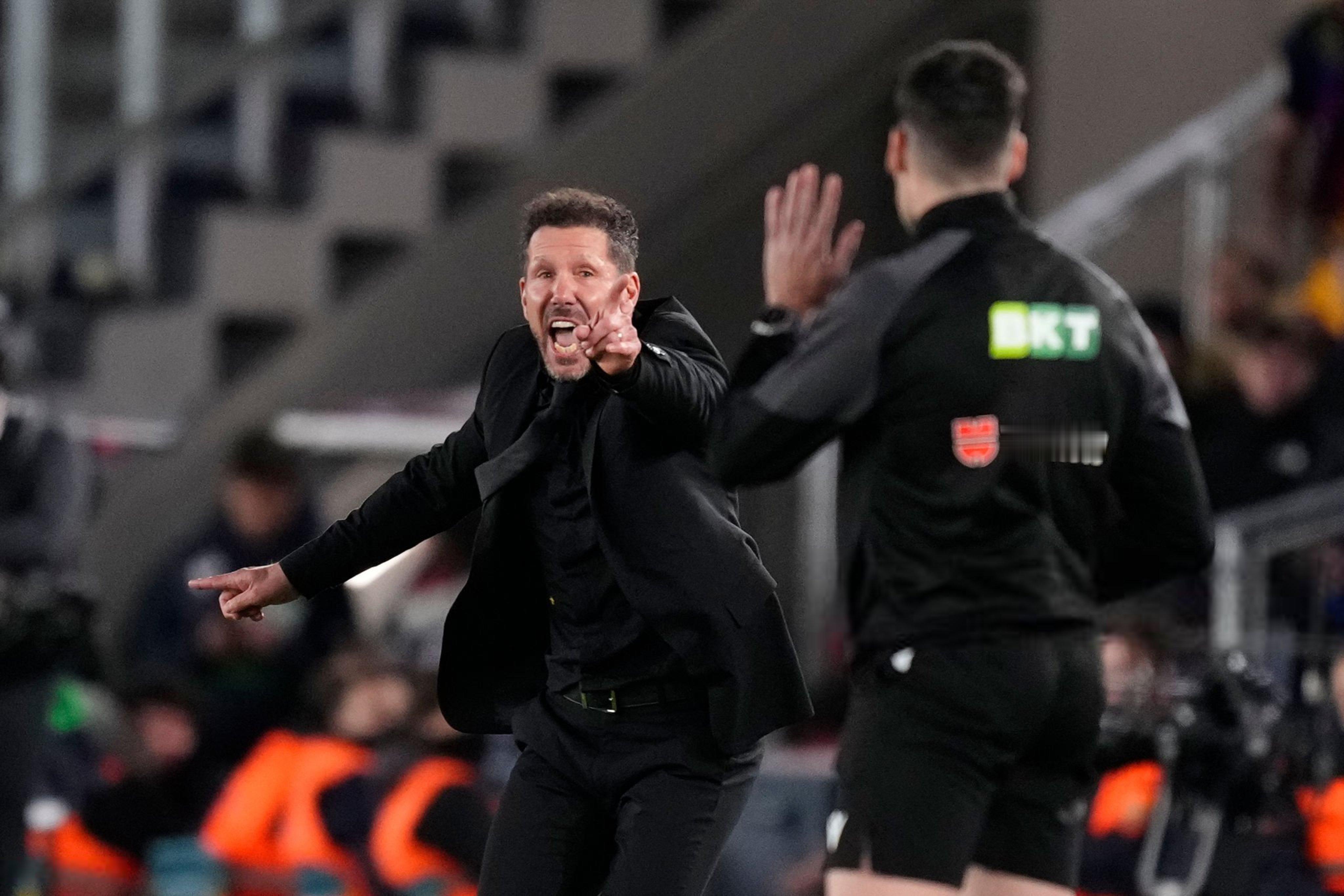 冷知识：西蒙尼从未在诺坎普球场击败过巴萨。巴萨3比1马竞巴萨vs马竞