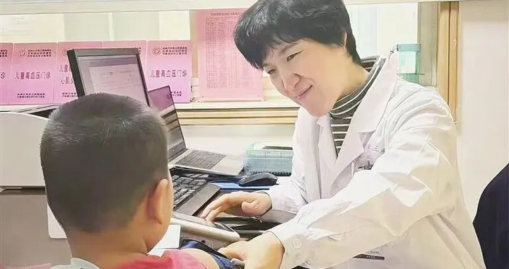 一线医生：近十年我们的孩子正被慢病加速追赶