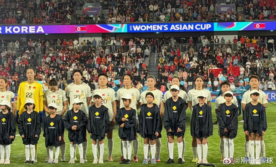 女足亚洲杯：王霜陈巧珠破门 中国女足2-1逆转朝鲜 三战全胜小组头名出线中国女足