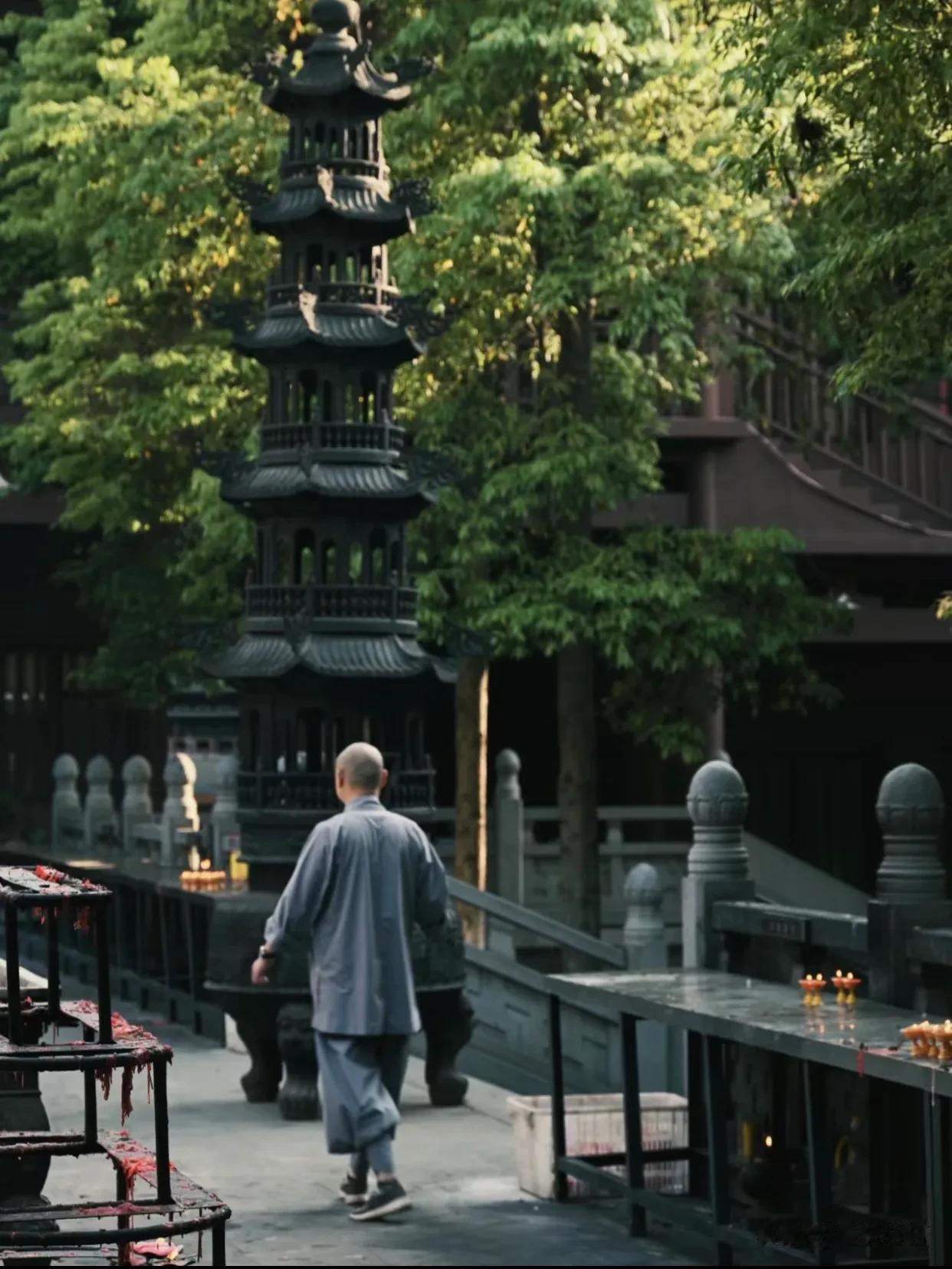 成都地铁直达千年古寺，诸葛亮还留了一口井
【应天寺】始建于梁天监年间，（公元 5