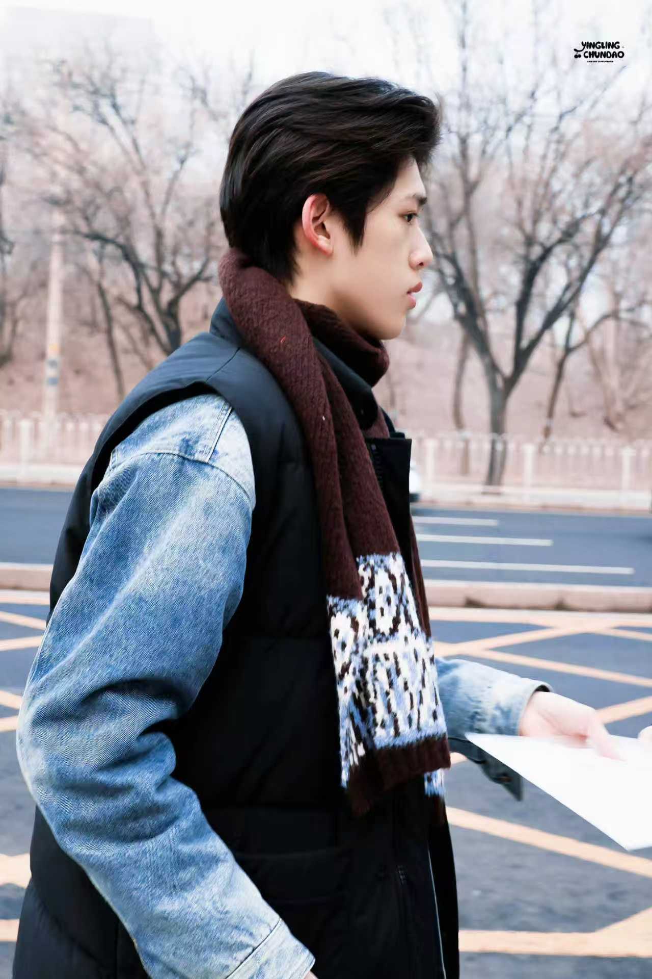 官俊臣参加北电艺考路透官俊臣北电艺考路透 官俊臣参加北电艺考路透🈶 完全男神来