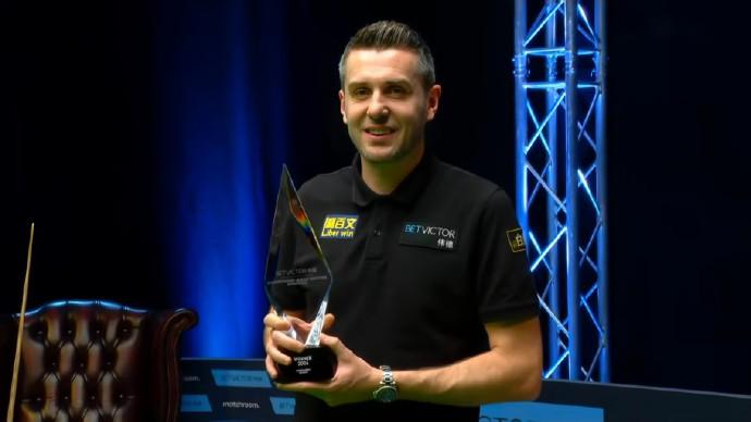 斯诺克：鸡肋的付费比赛终于结束，塞尔比连续第三年在家乡莱斯特夺得2026斯诺克冠