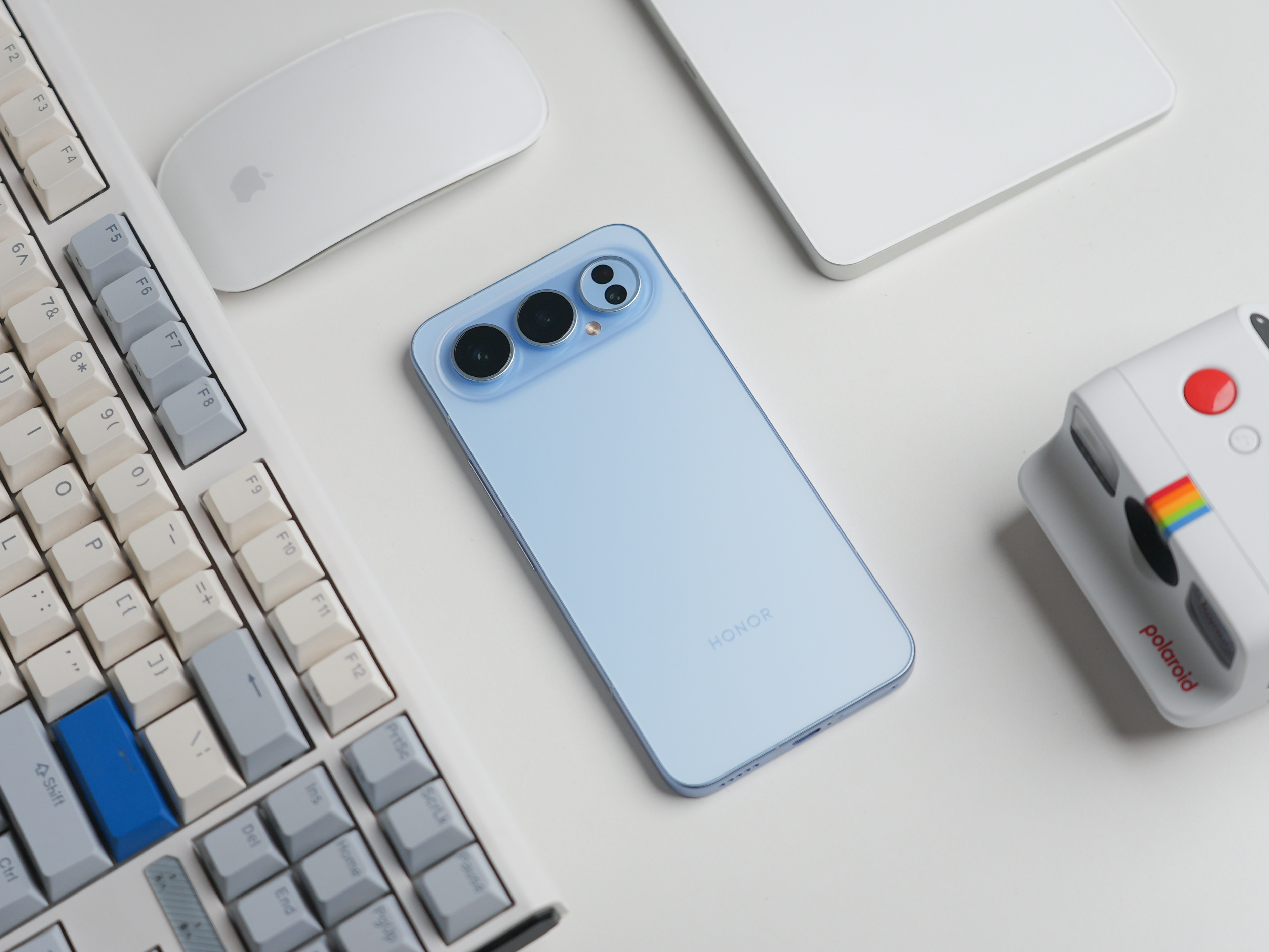 荣耀500 Pro这款手机用了一阵子，感觉它这次真的找准了中端用户的痛点，在性能