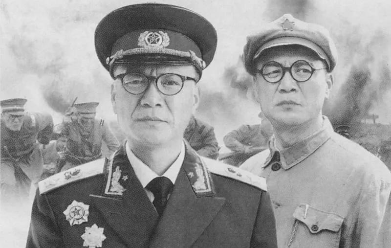 1935年，红军过大凉山，刘伯承致信川军许剑霜：“让个路！”谁知，许剑霜回信却说
