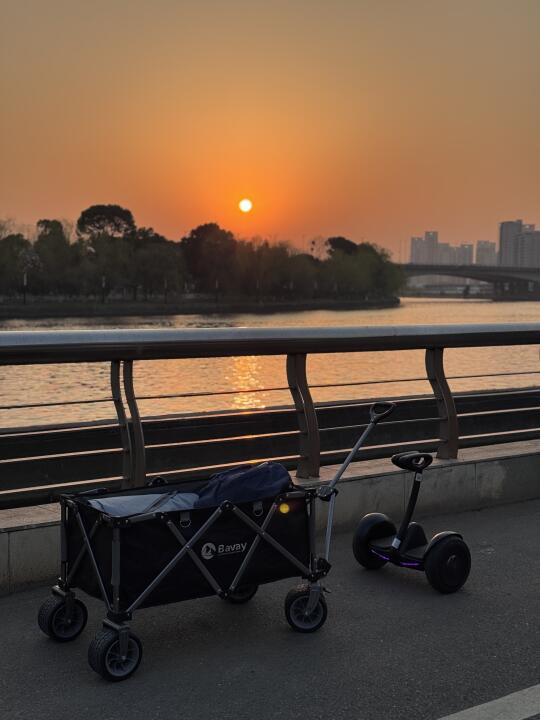 2️⃣拖4️⃣-新能源牵引车，方便快捷.