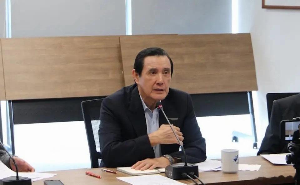 13日，马英九基金会召开临时董事会。由于现场出席人数未达到法定人数，会议未能正式