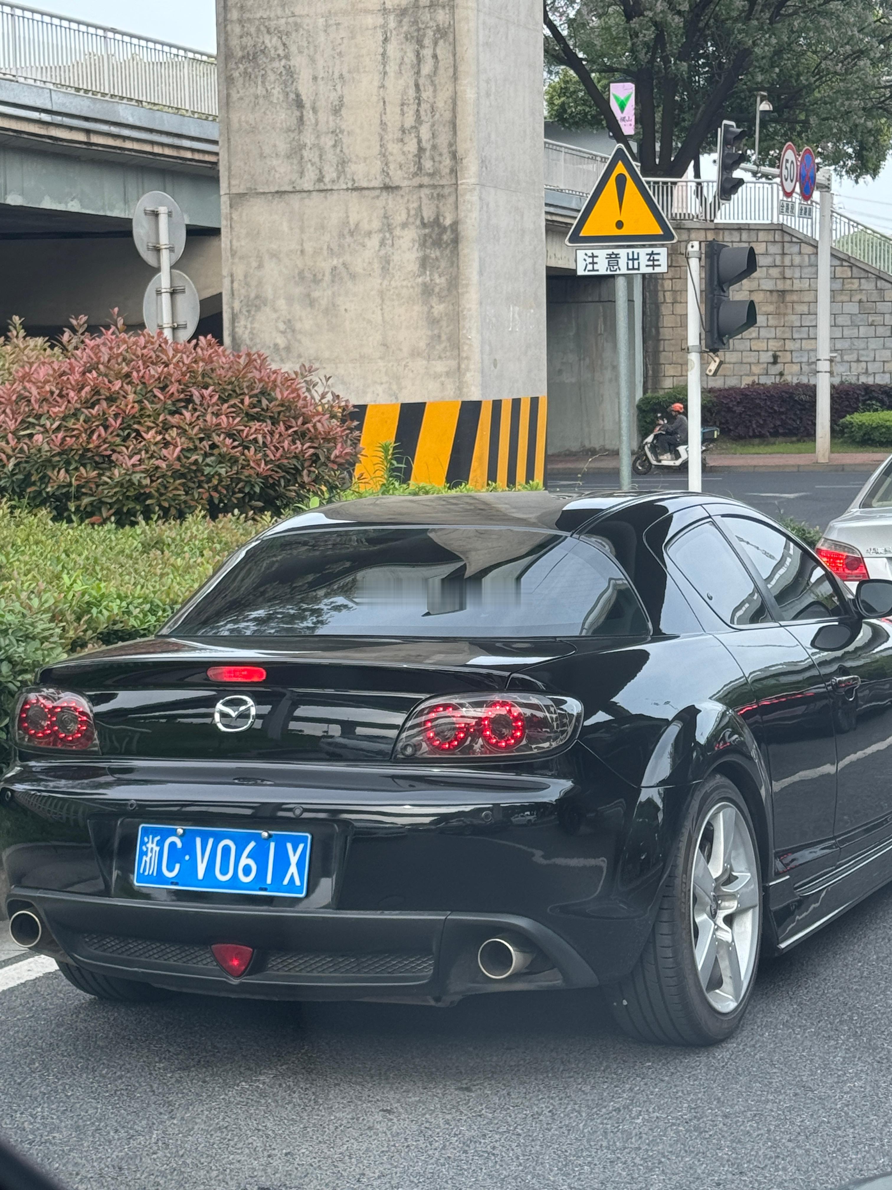 东淫宝马！ 