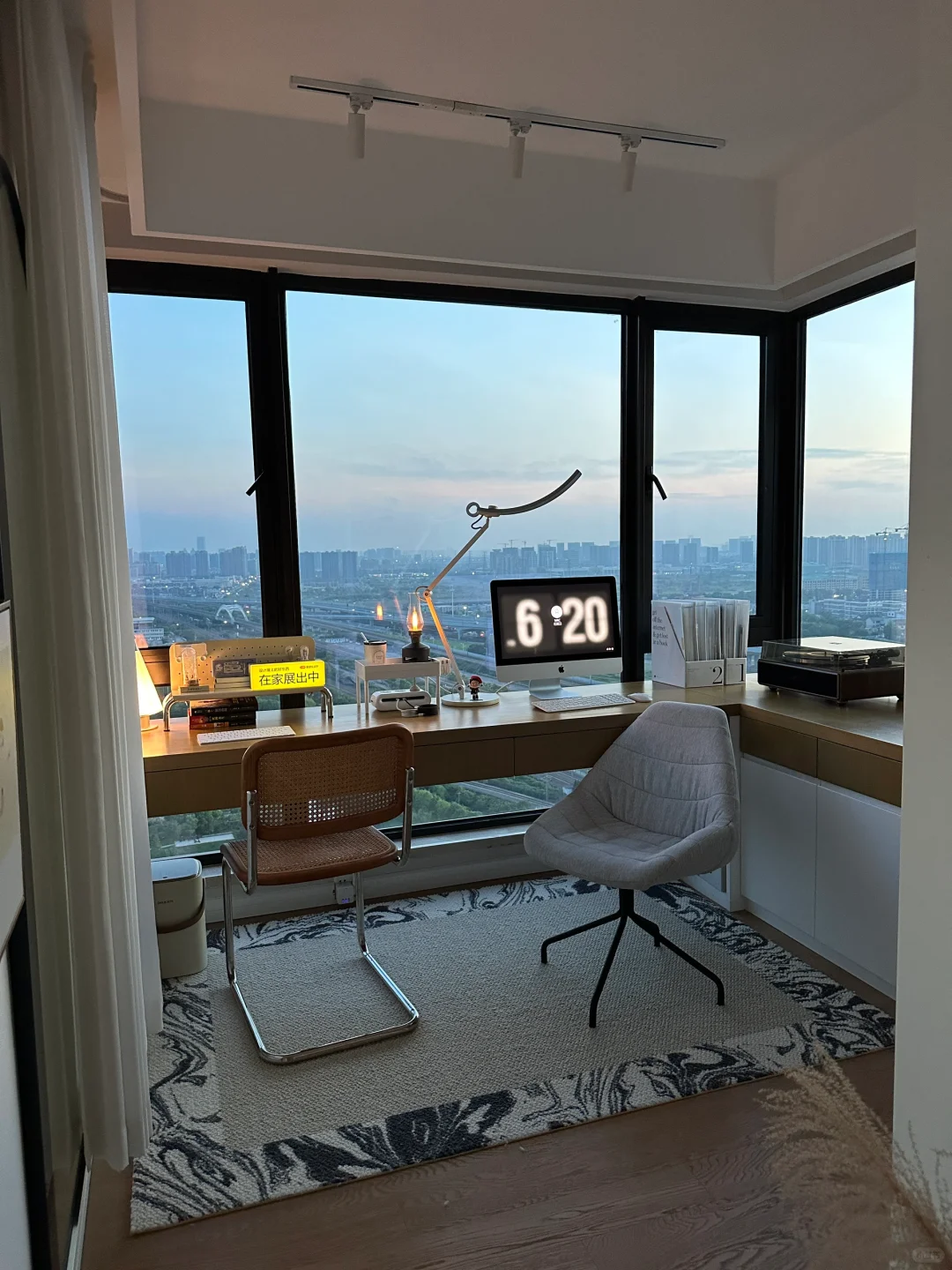 亲戚嫌弃的房子🤣被征用成展厅了🔜