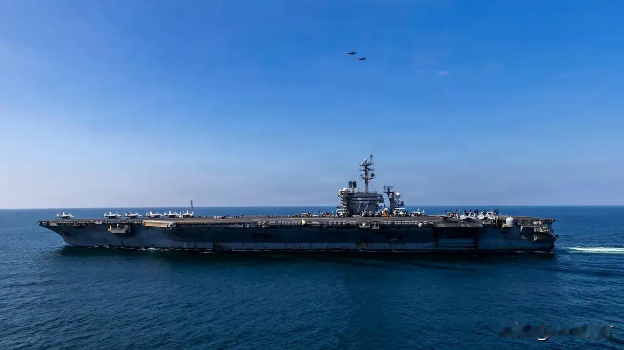 林肯号航母水兵集体跳海：美军的"帝国疲劳症"已经到了临界点
最近美军林肯号航母爆