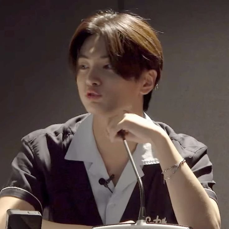 【🐈⬛】듀~~~cr.dangerousmanjay 