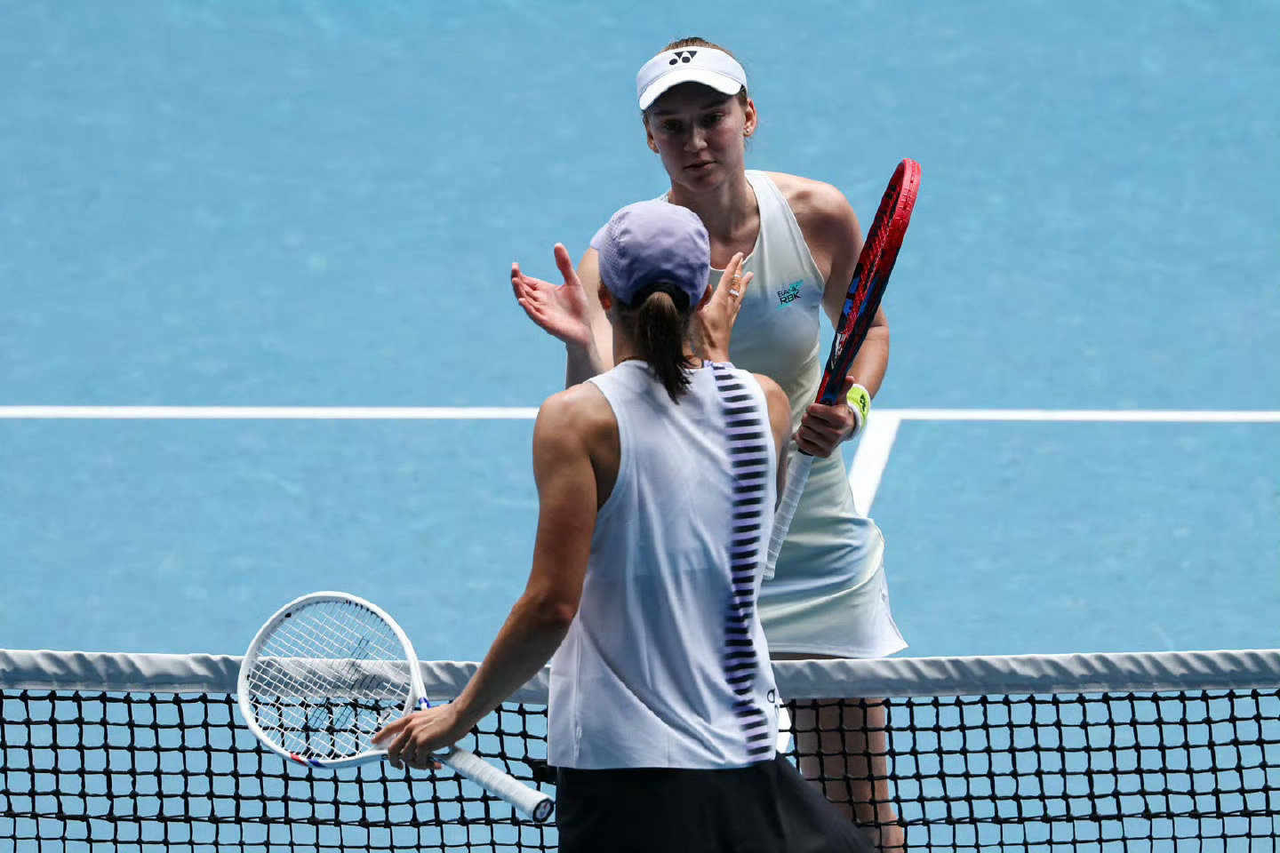 一睁眼看到大冷门🥶斯瓦泰克迈阿密首战出局曾经的阳光双冠Iga以6-1/5-7/