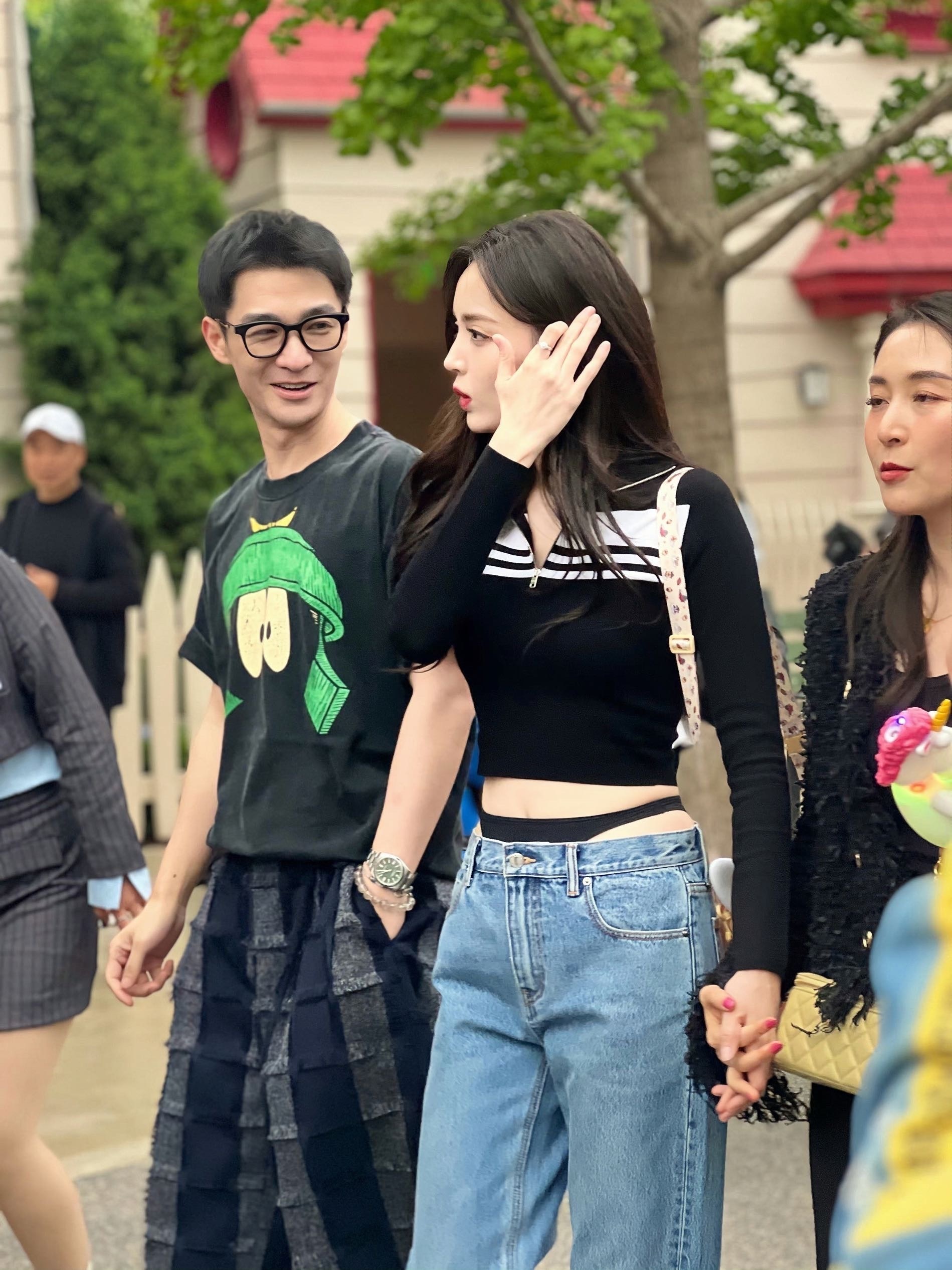 古力娜扎的牛仔裤好别致