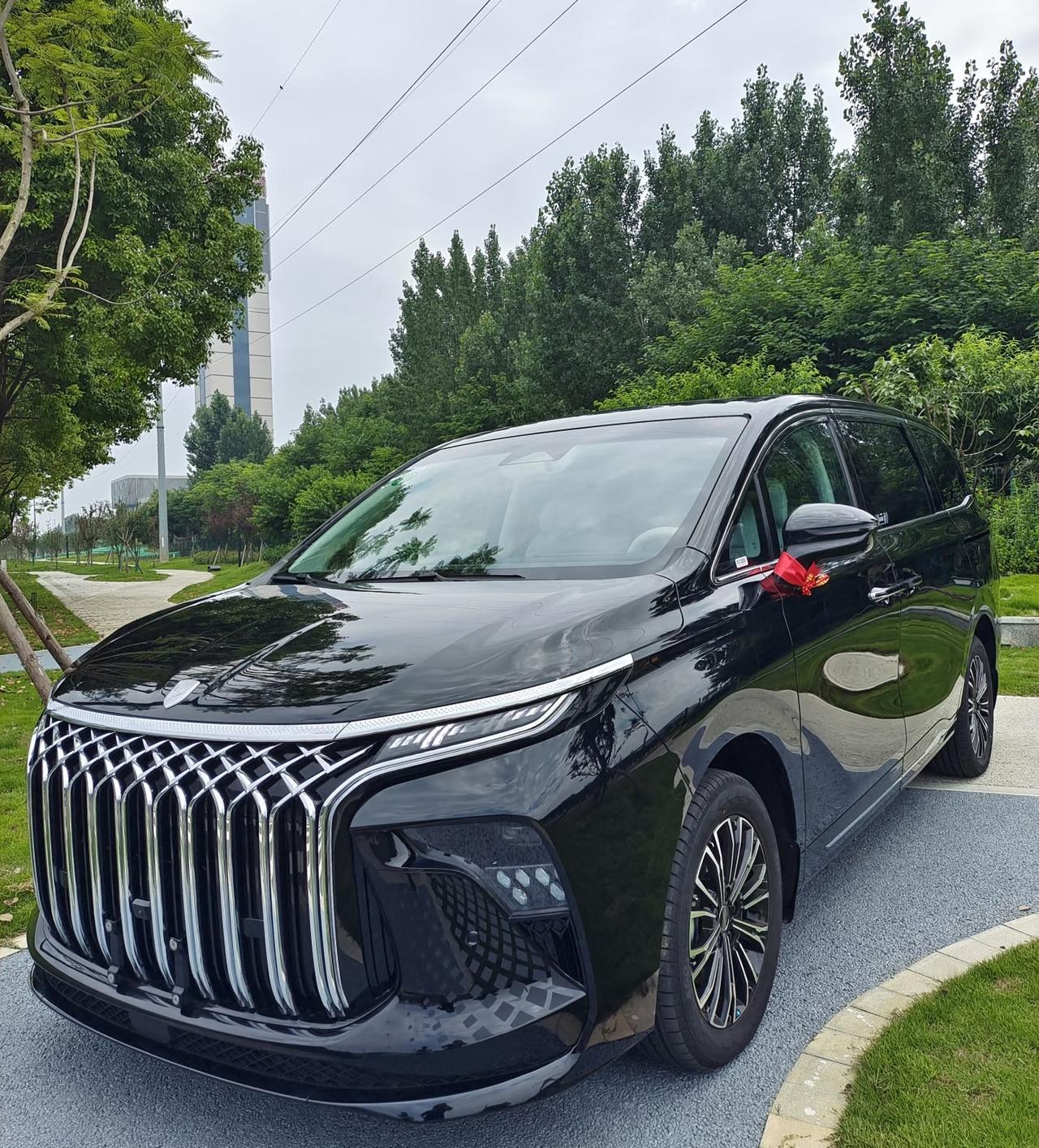 明天就是跨年夜了！这个元旦可以一起陪着父母吃团圆饭了！因为从明天开始公司就提前放