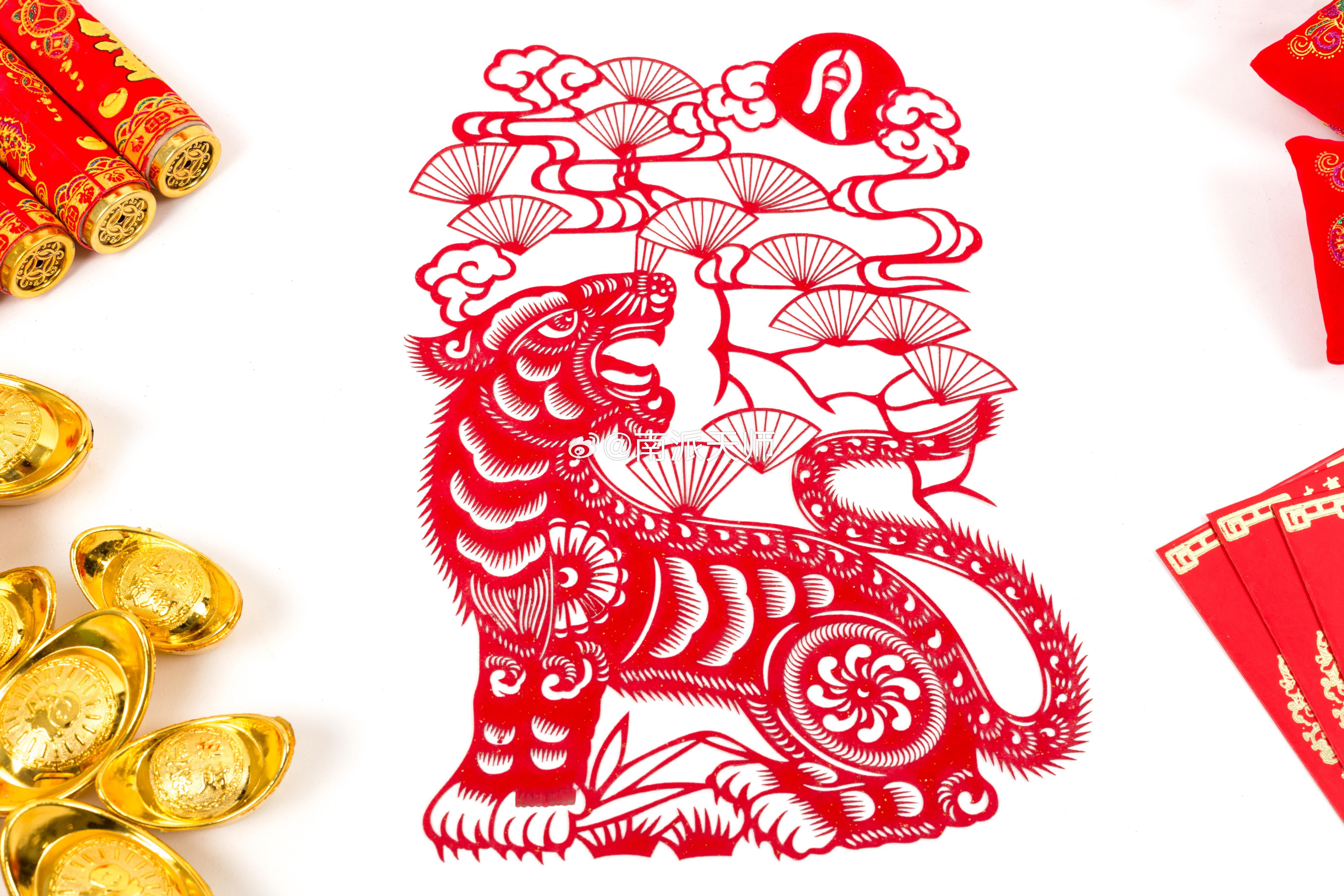 明日好运降临的几大生肖：生肖马，生肖兔，生肖猪，生肖狗，尤其是生肖羊运势大吉，诸