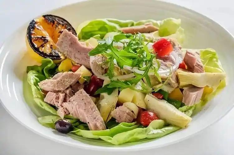 吃得越清淡越怕冷？医生提醒：长期清淡饮食会伤脾阳
你发现没？有人顿顿吃水煮菜、喝