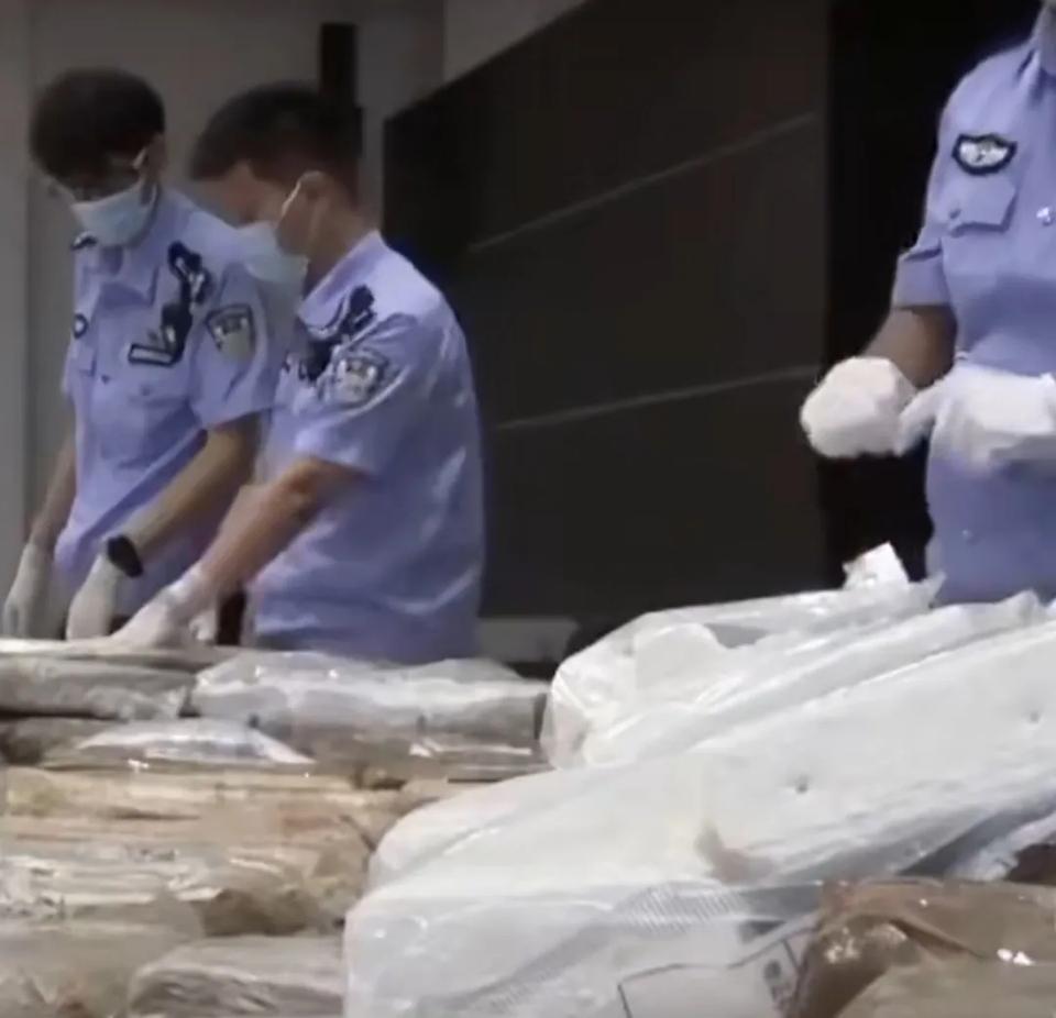 稀土烽烟：国内外间谍将稀土粉末塞进矿泉水瓶谎称“氧化铁”，高纯度镝铽剁碎了拌入瓷