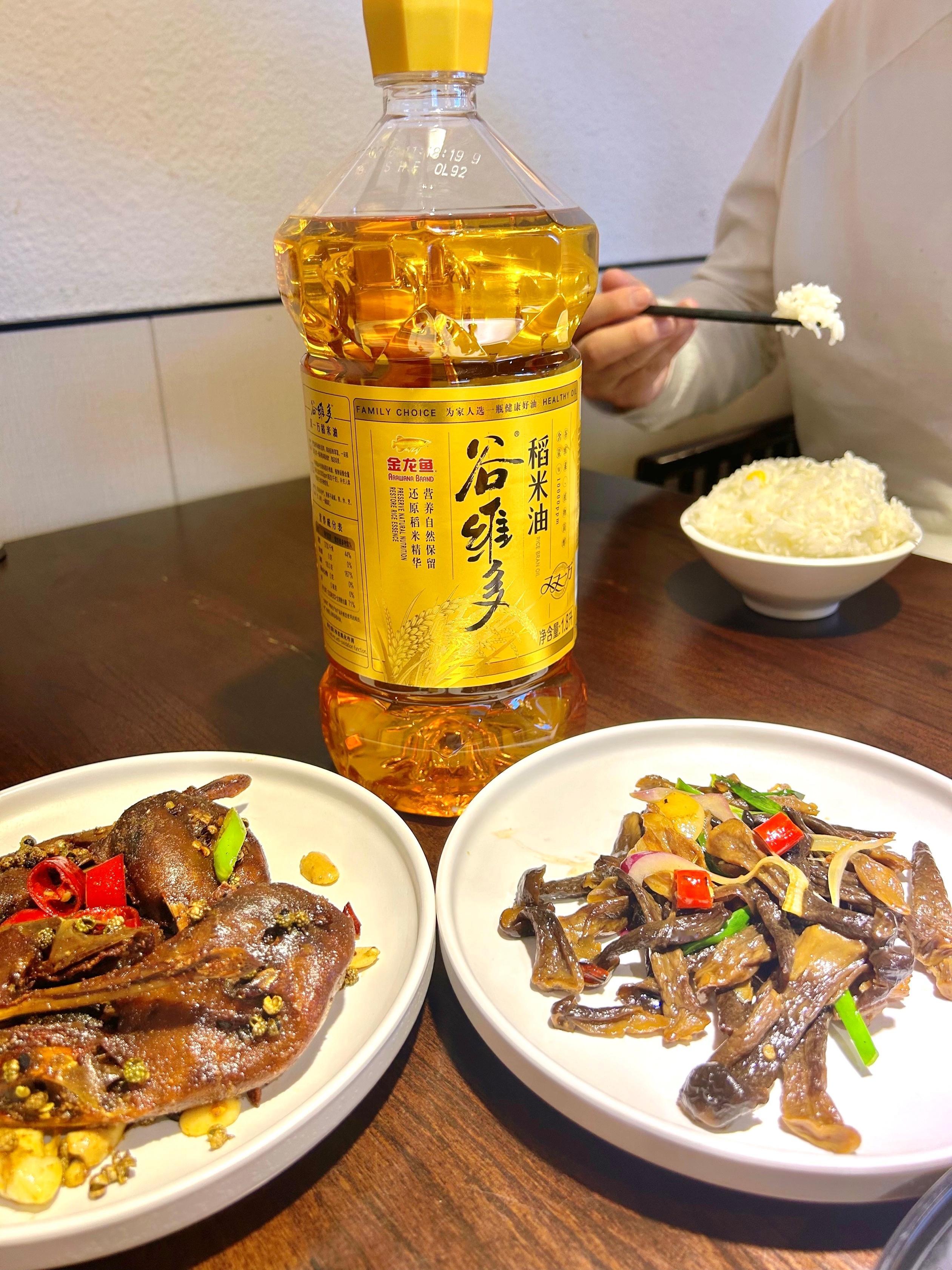三八节终于来喽，半天假期也是假[老师夸夸]，怎么能不紧紧抓住机会和好朋友狂欢？咱