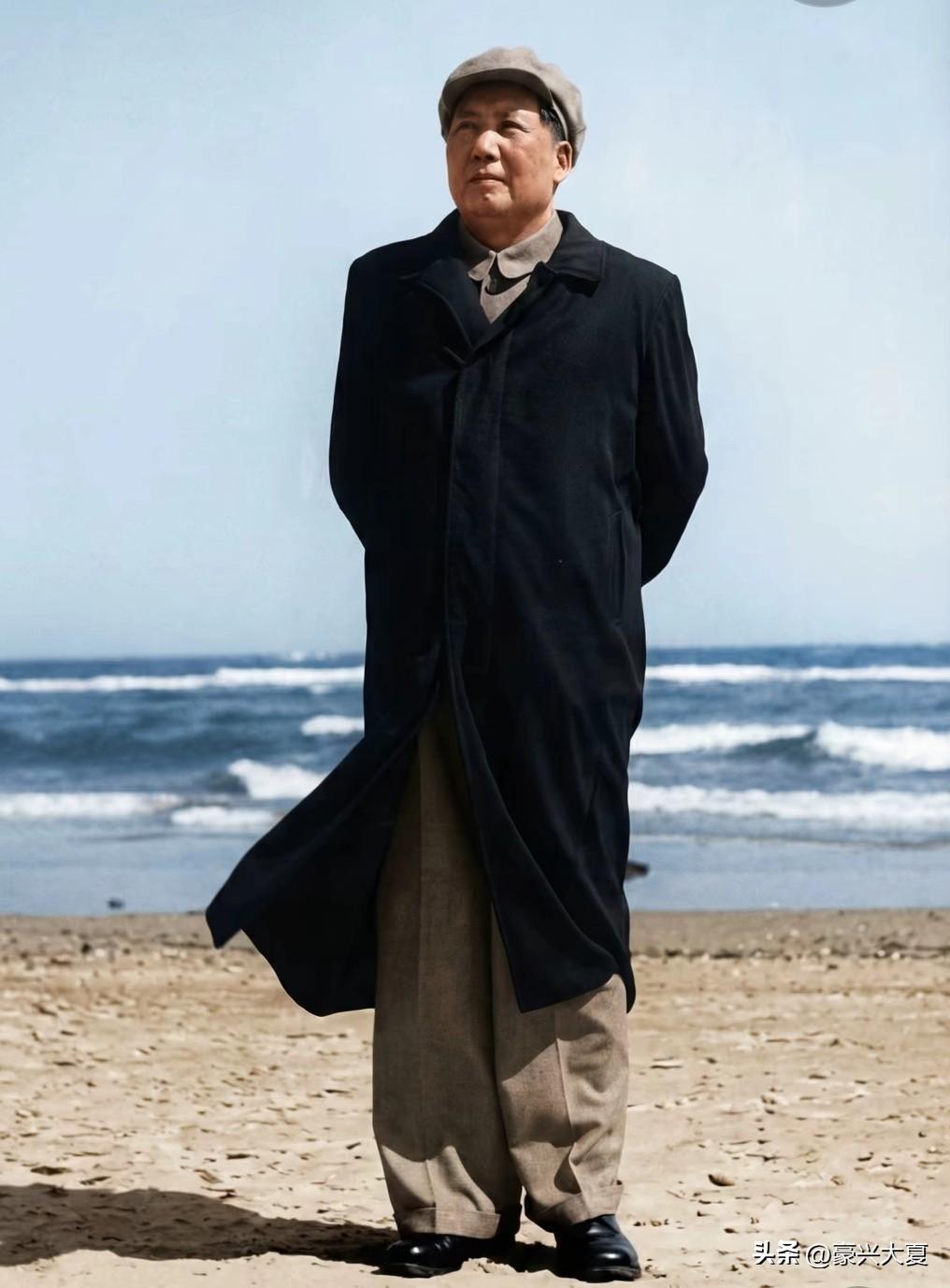 毛主席的这些话，穿越时空，依旧振聋发聩，给我们无穷力量！
 
“一切反动派都是纸