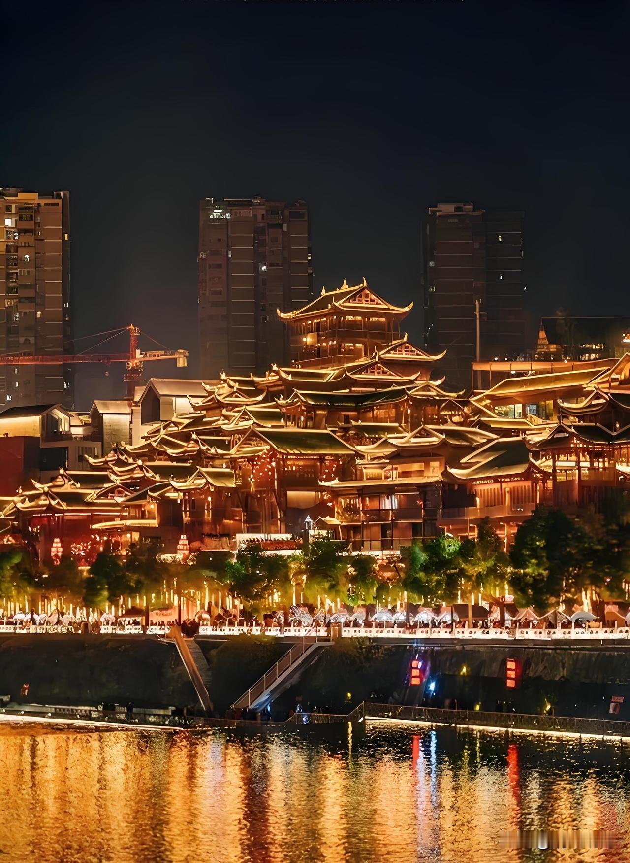 观夜景，赏喷泉。