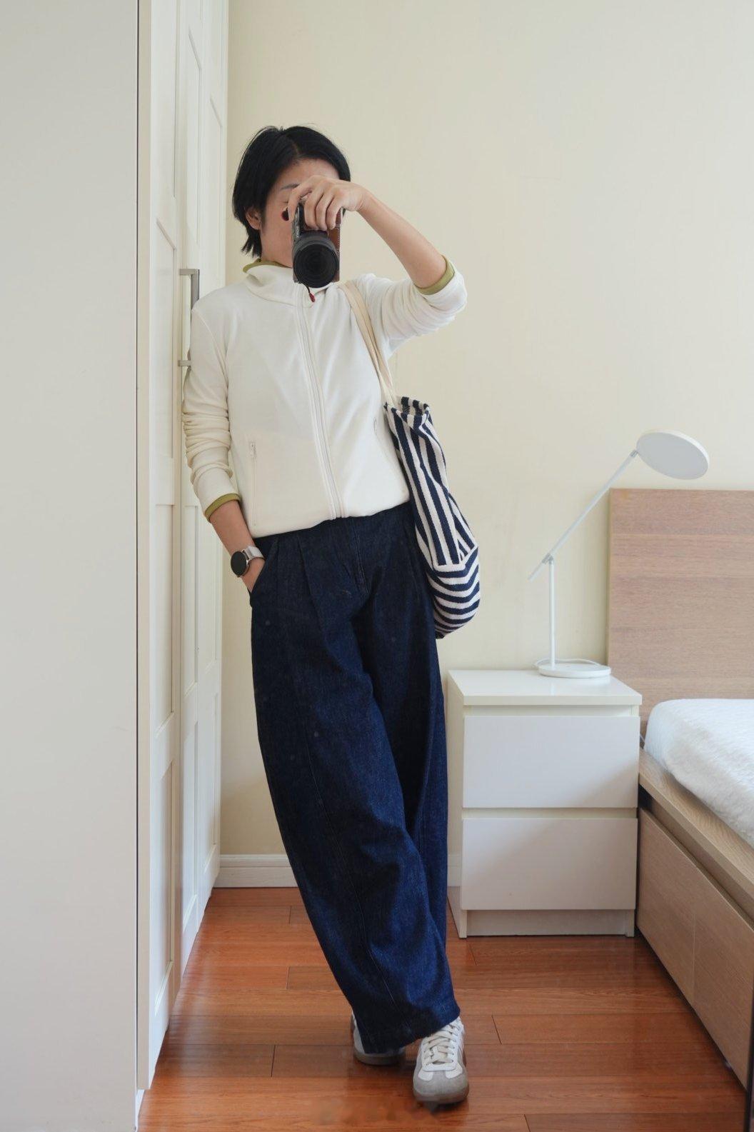 流思记流年 自从去年跟面料工厂合作后，自留的运动系的衣服也是越来越多了，好的面料