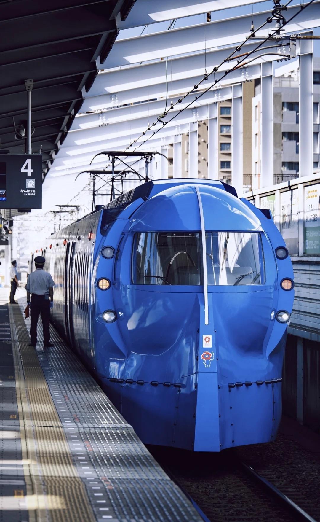 南海电铁特急rapi:t
世博会涂装，堺站进站
南海电铁 火车 轨道交通 大阪 