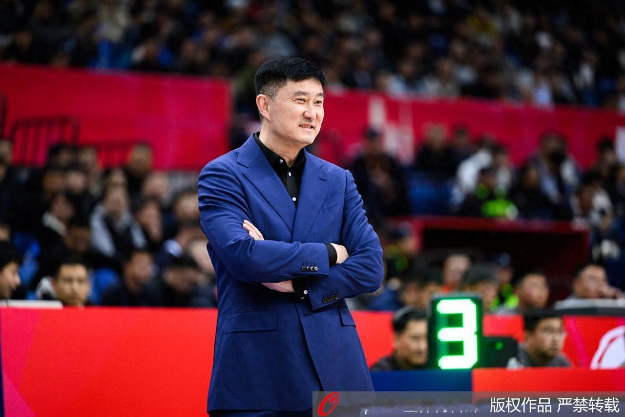媒体人付政浩：

“杜锋改任广东宏远总教练属于荣誉性虚职”

“没有具体分工”