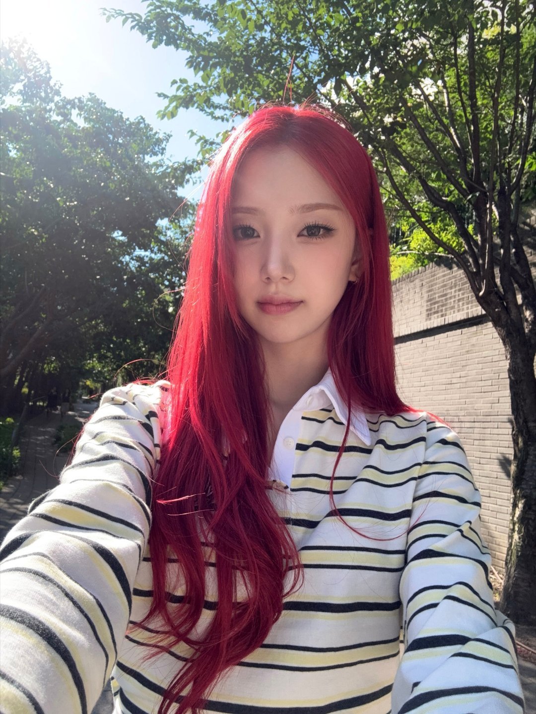 朴睿恩Yeeun 260606  Berriz更新好明媚的馒儿 