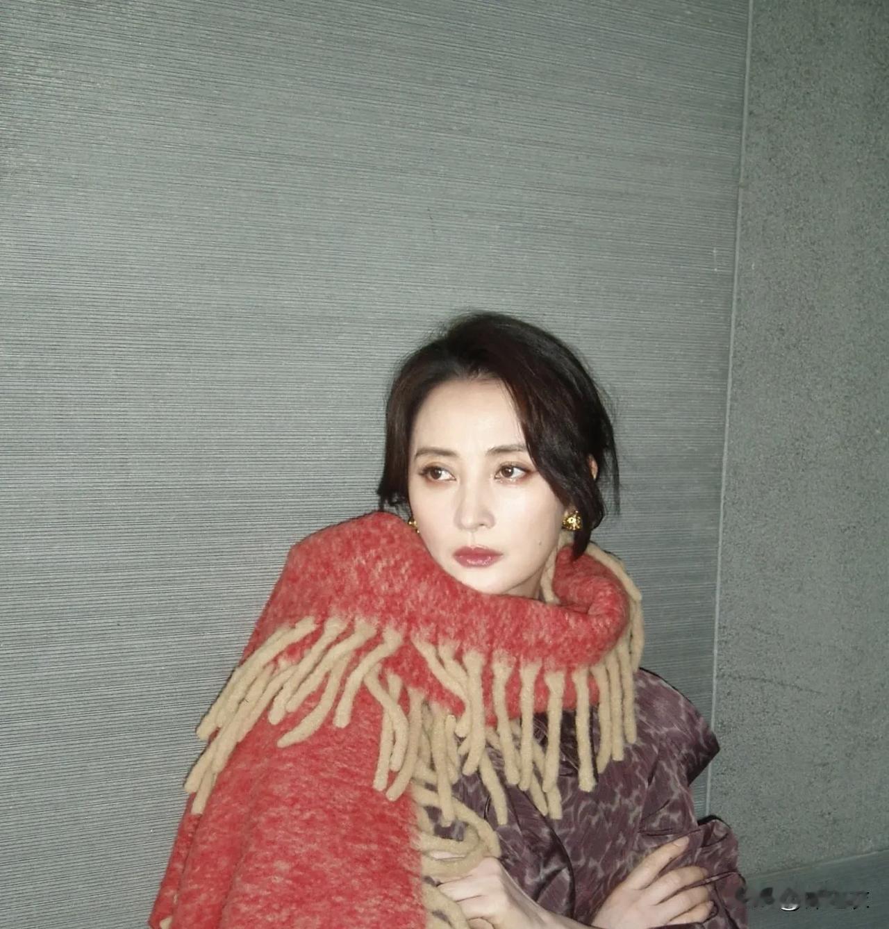 年轻时的蒋勤勤美若天仙，气质水灵灵，更是多部电视剧的女主角，而时过境迁，如今的蒋