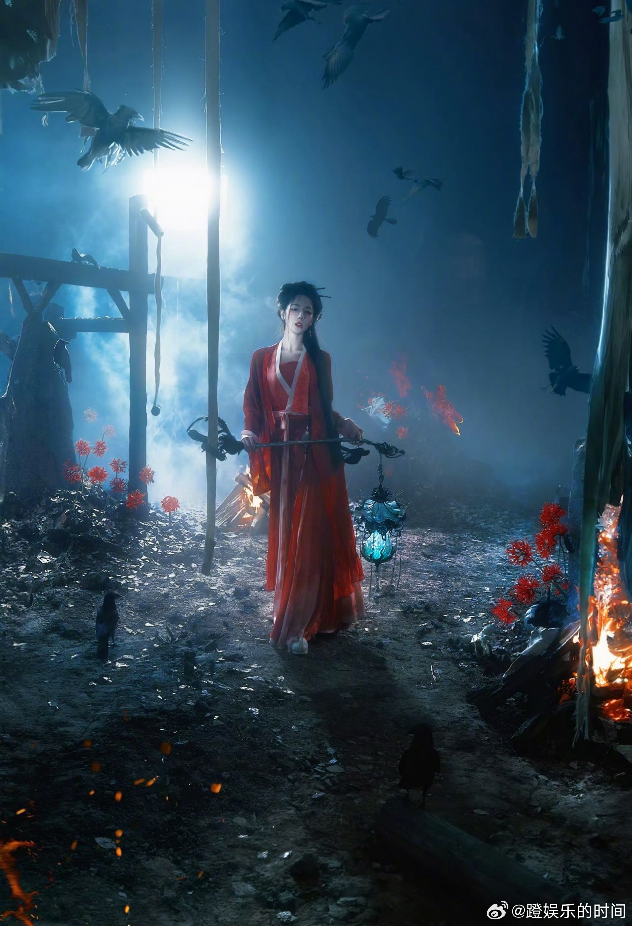 夏弃疾拍的热巴陈飞宇 光影与构图绝了！陈飞宇身披铠甲带伤出镜，清冷破碎感拿捏到位