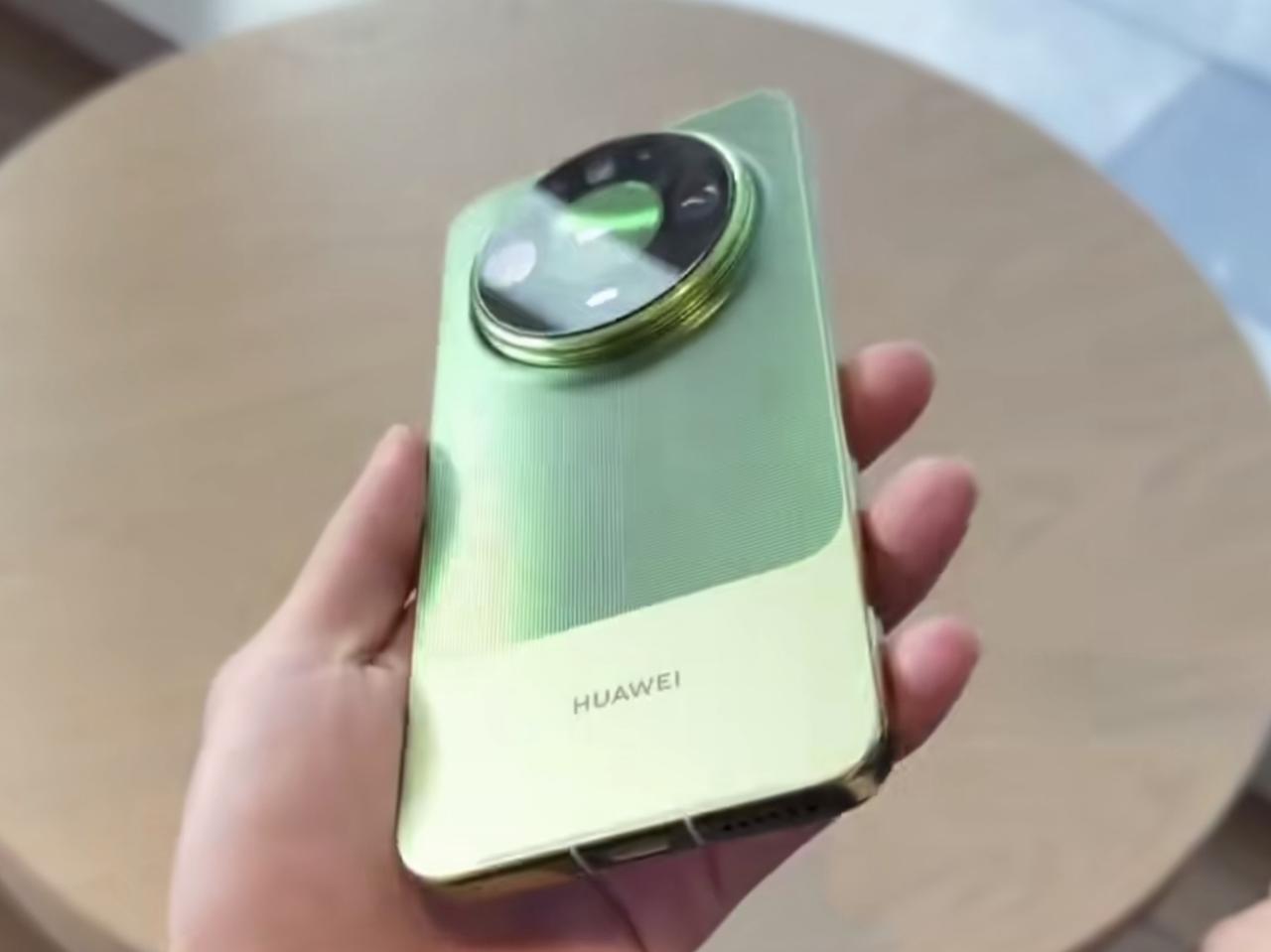 Pro。Pro及以上采用双层OLED，峰值亮度破万尼特。影像新增2亿像素大底潜望
