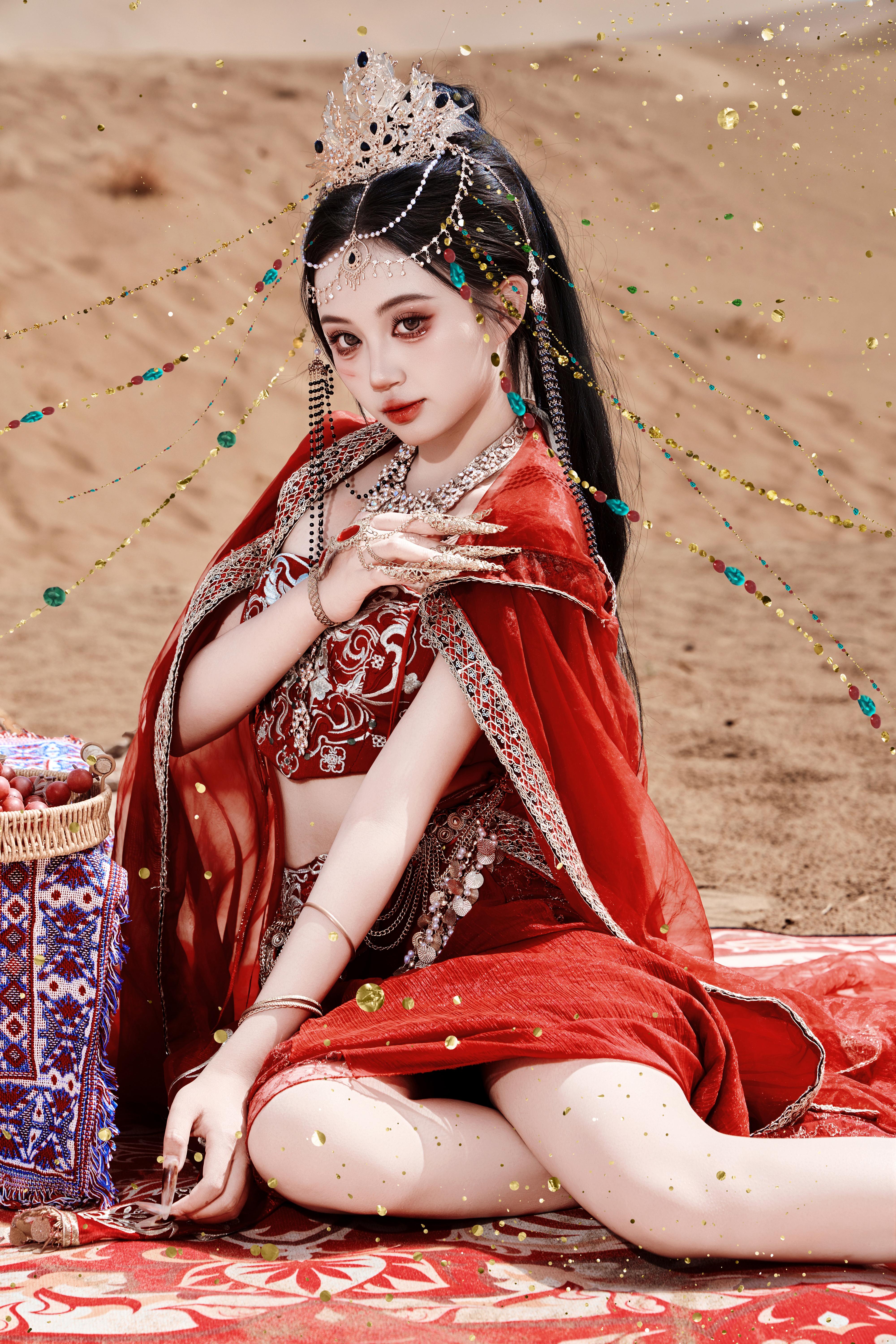 女孩子必拍的红色西域公主，永远的经典 ❗。