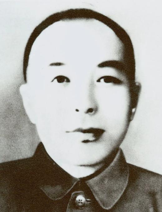 1955年，前哈尔滨市长杨绰庵遭到枪决，罪名是杀害抗联名将李兆麟，他倒在地上后，