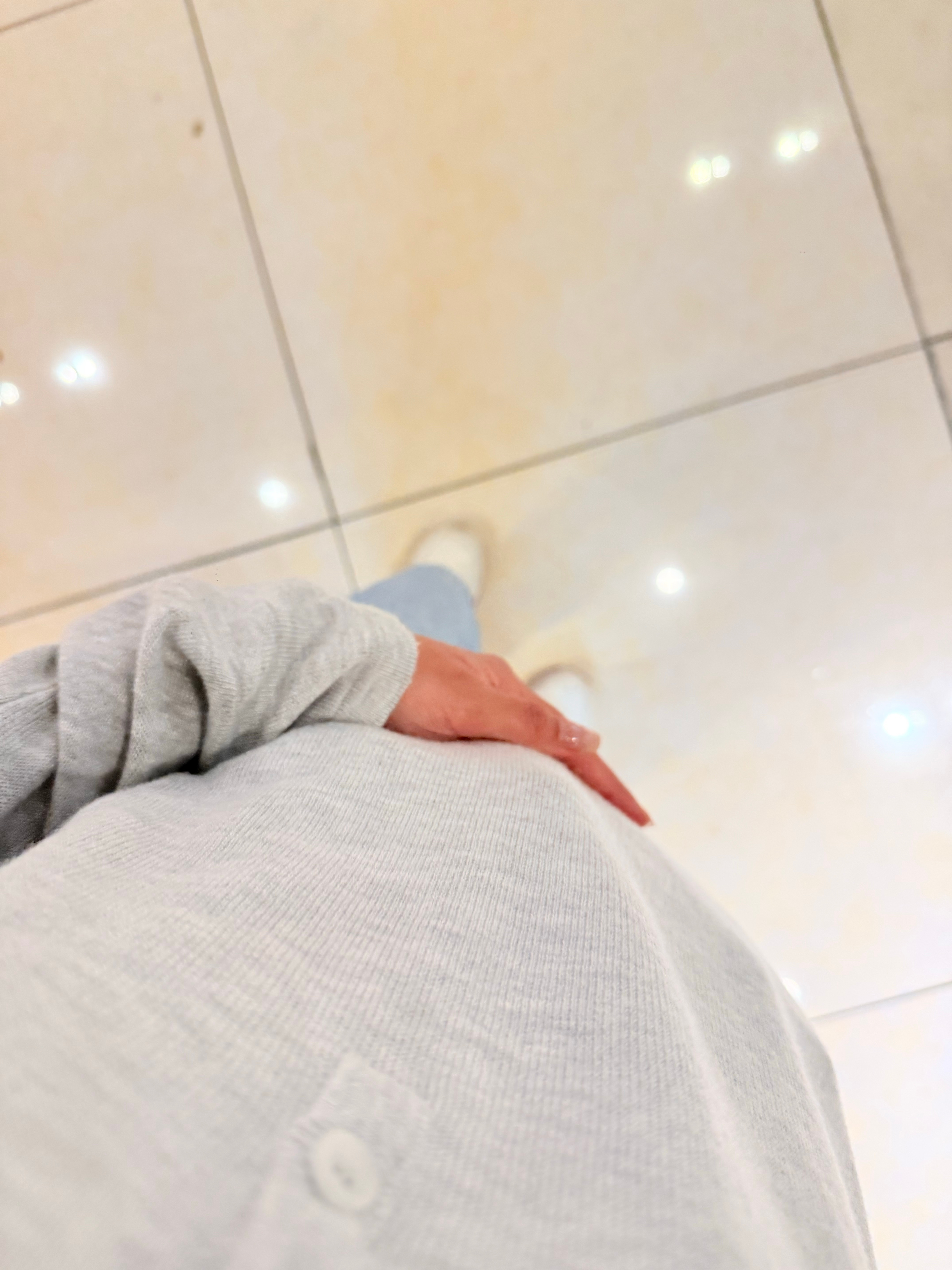 吃饱了就跟怀了一样 ​​​