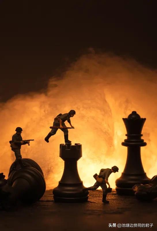 疫情和战争，哪个更可怕？这还真不好选。疫情时，健康码、封控、停工停产全来了，人们