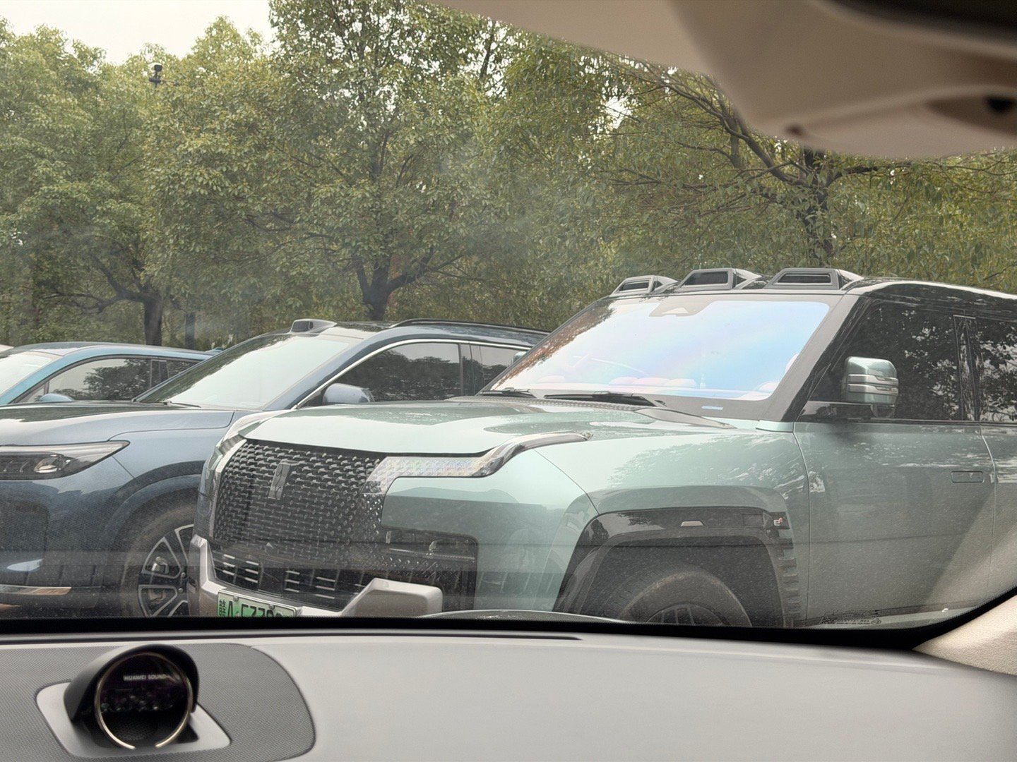 车辆气势这块，还得是仰望U8 