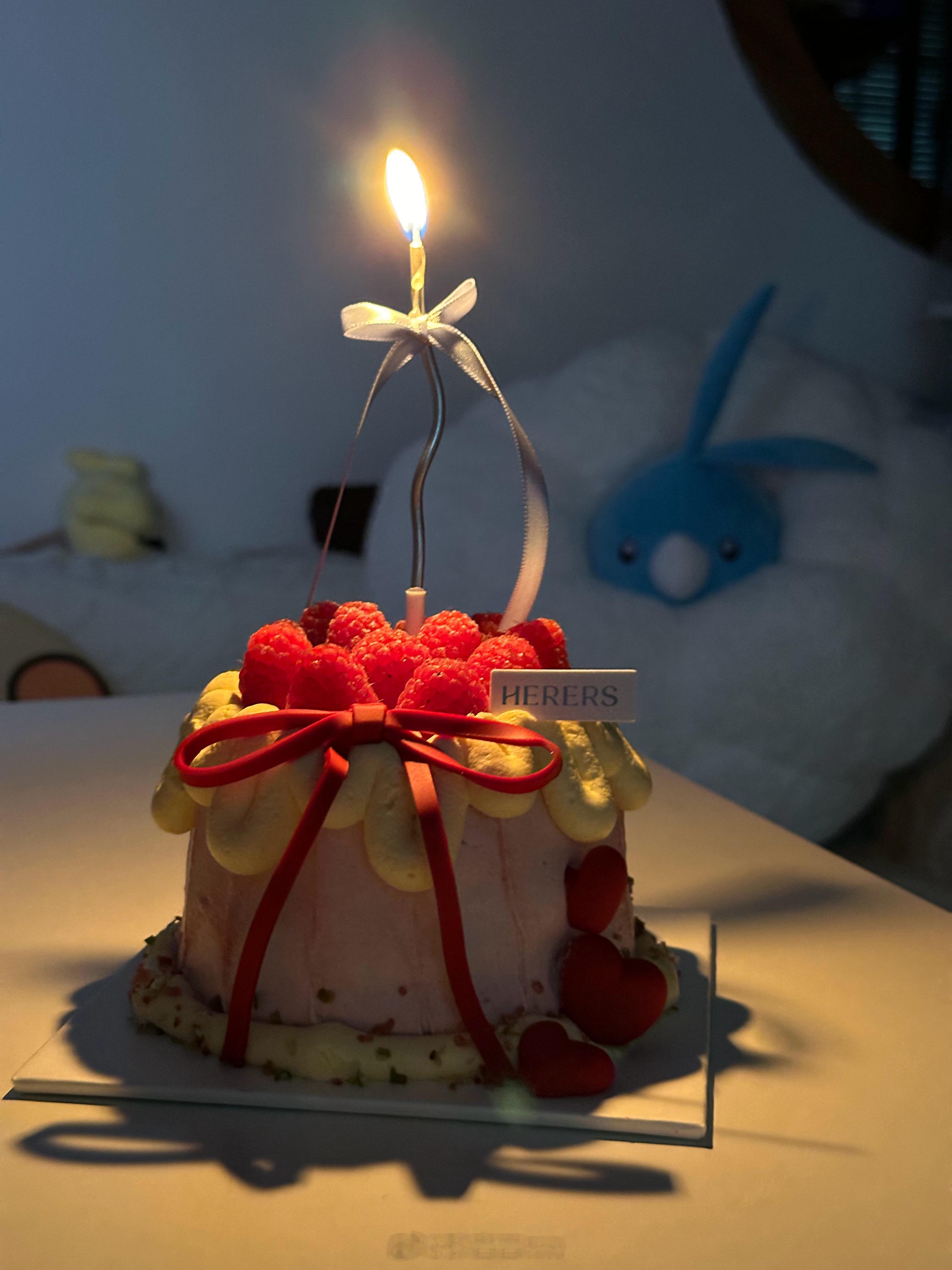 过个生日吧🎂 ​​​