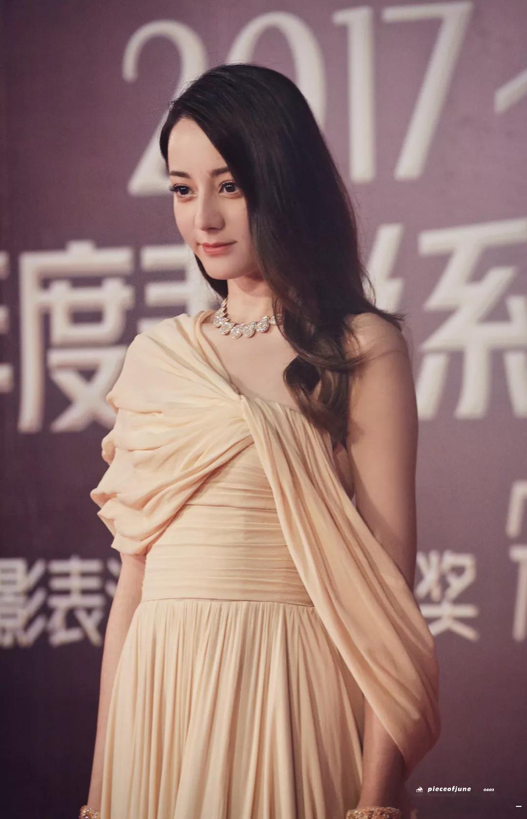 迪丽热巴钰珑 dlrb 迪丽热巴功夫女足 dlrb 迪丽热巴卫蓝我喜欢你是从心底