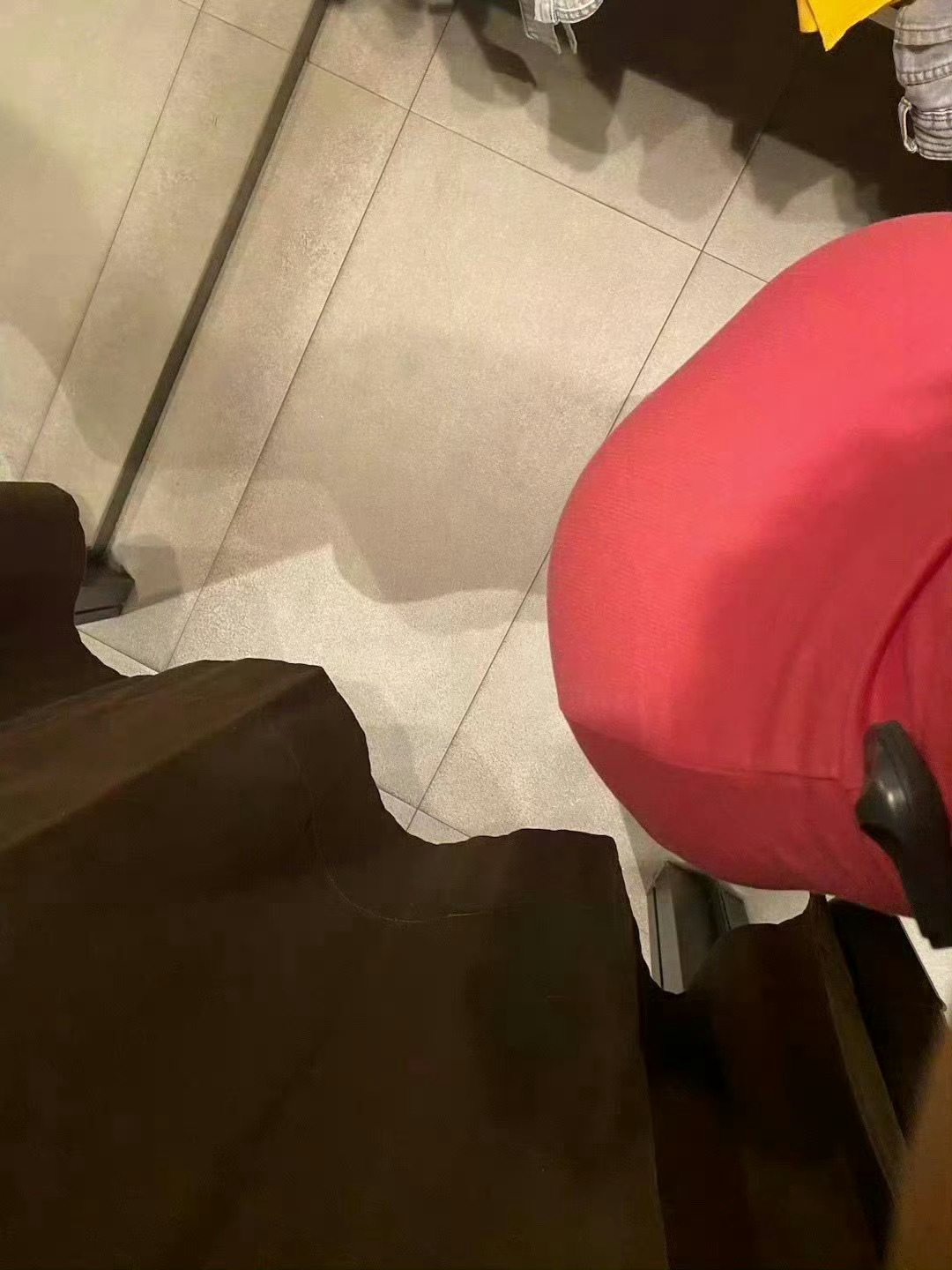 猜猜我在干嘛？ ​​​[鼓掌]  ​​​