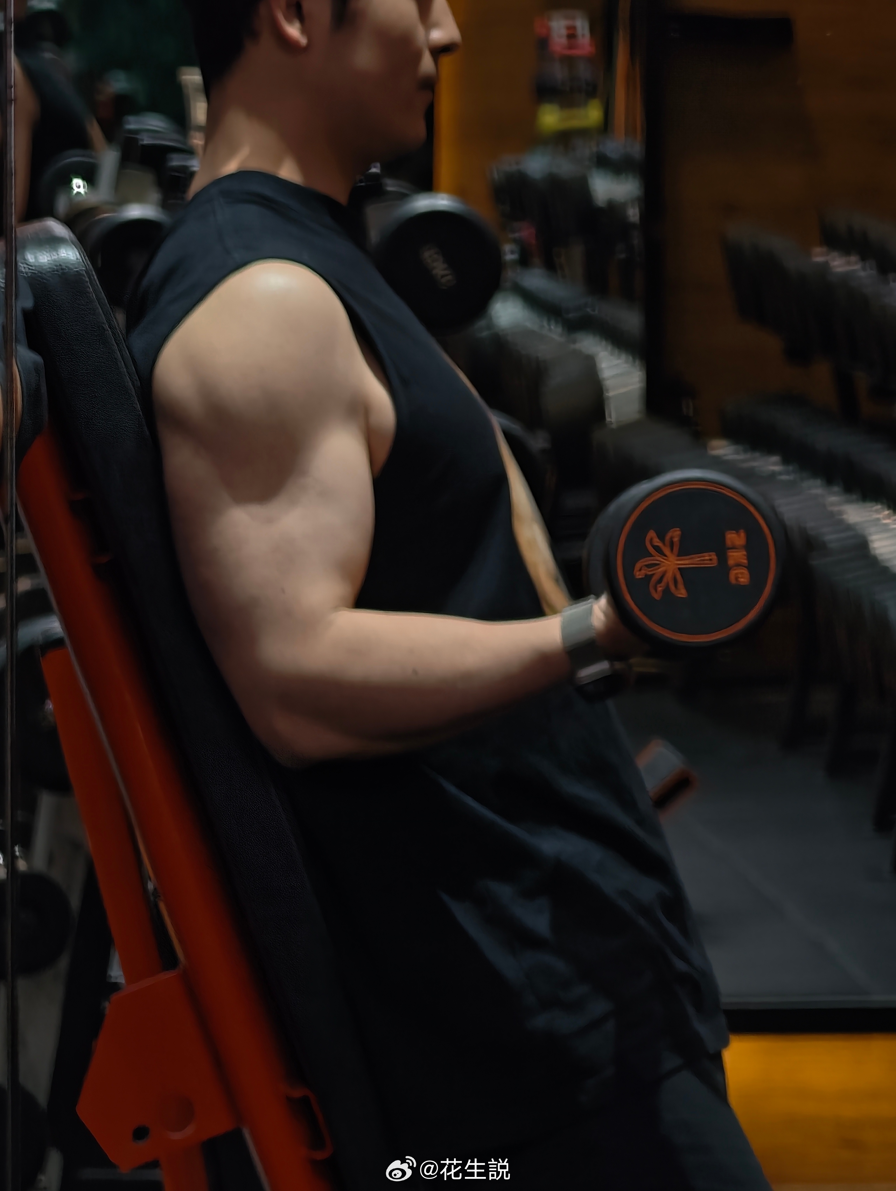 健身打卡第 156 天，今日练二头