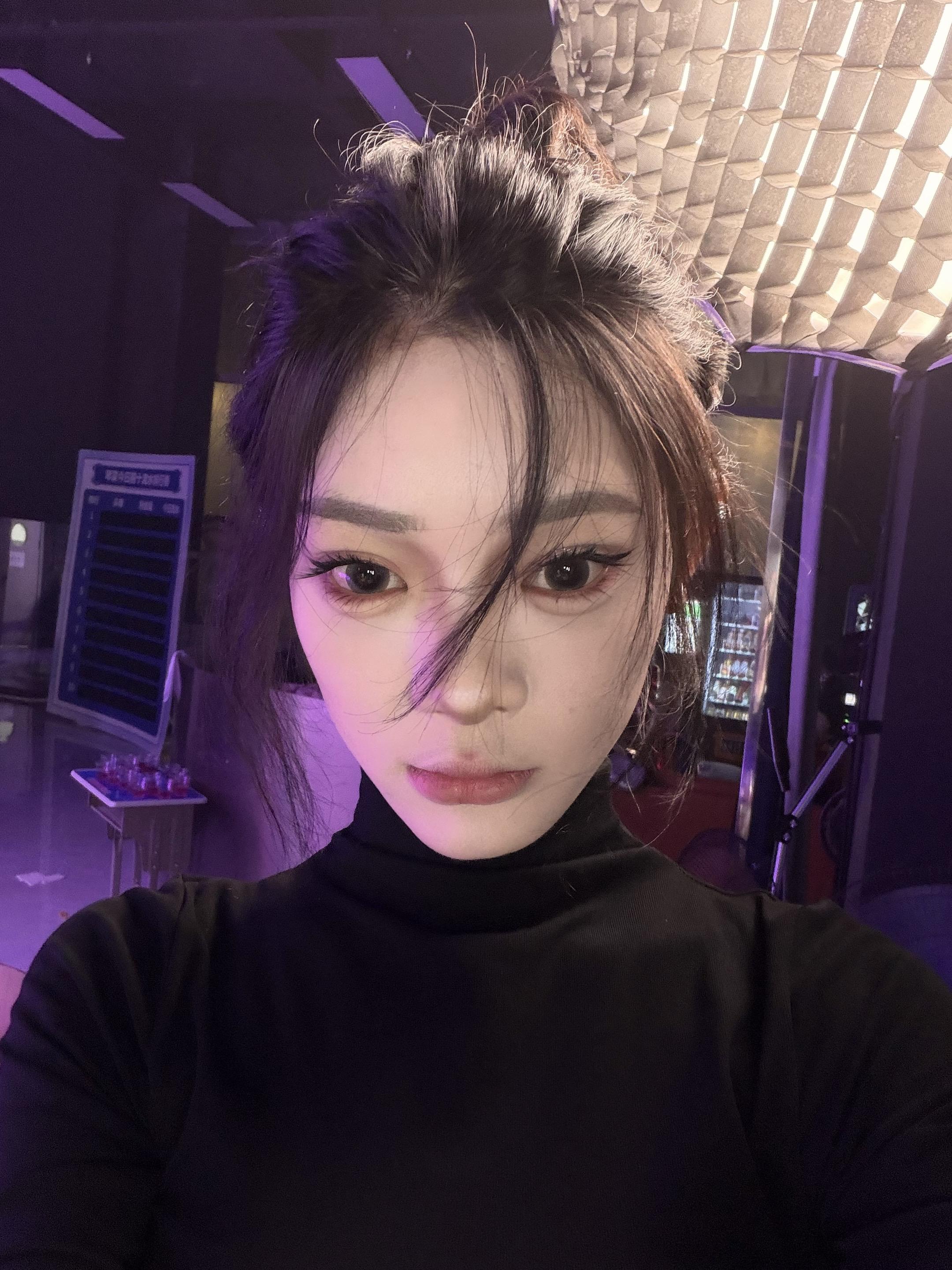 你说我的手好小 我说打你脸刚刚好