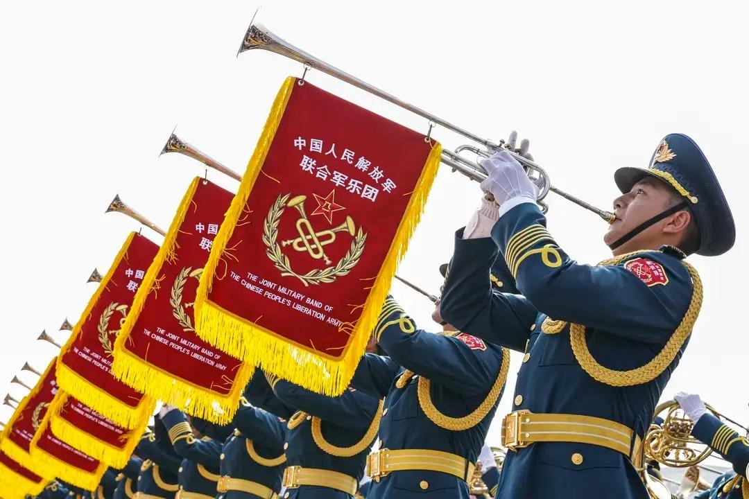 ✨八一建军节快乐!✨

✧ 个人最喜欢的一个节日，就是八一建军节! 又想起了去年