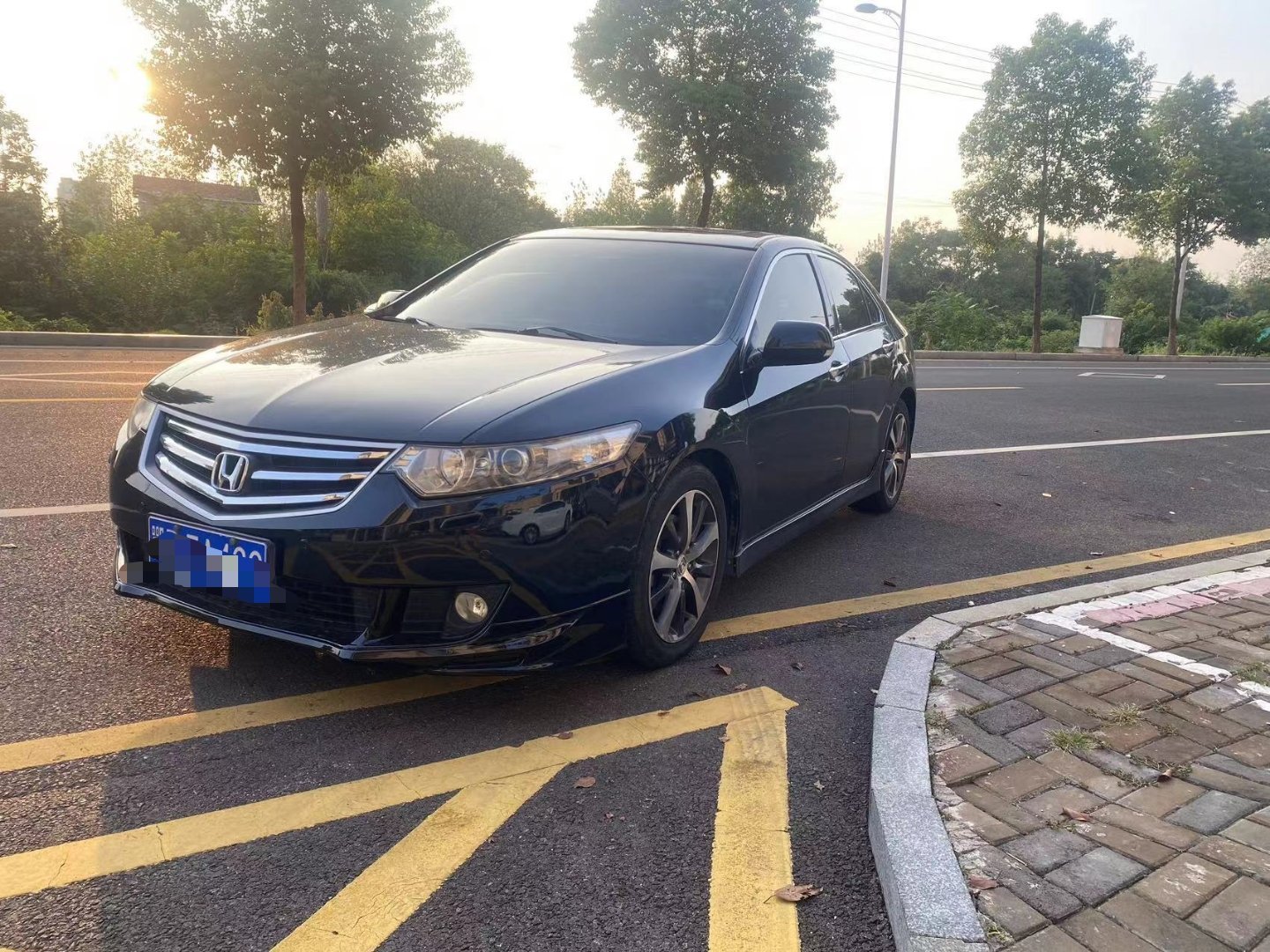 预售一台2012年 一手 2.4L思铂睿typeS版实表10万公里，新车25.8